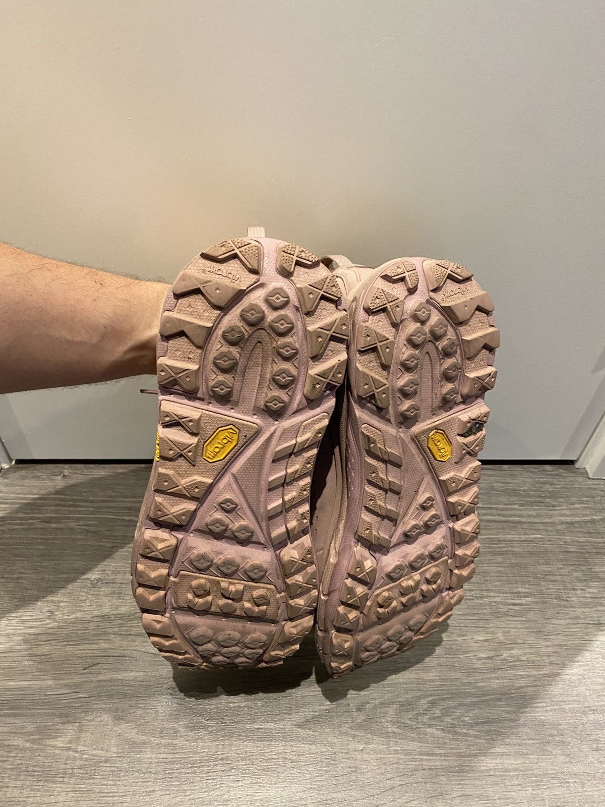 Hoka Hoka one one tor Dust Pink US9.5 Size US 9.5 / EU 42-43 - 4 Thumbnail