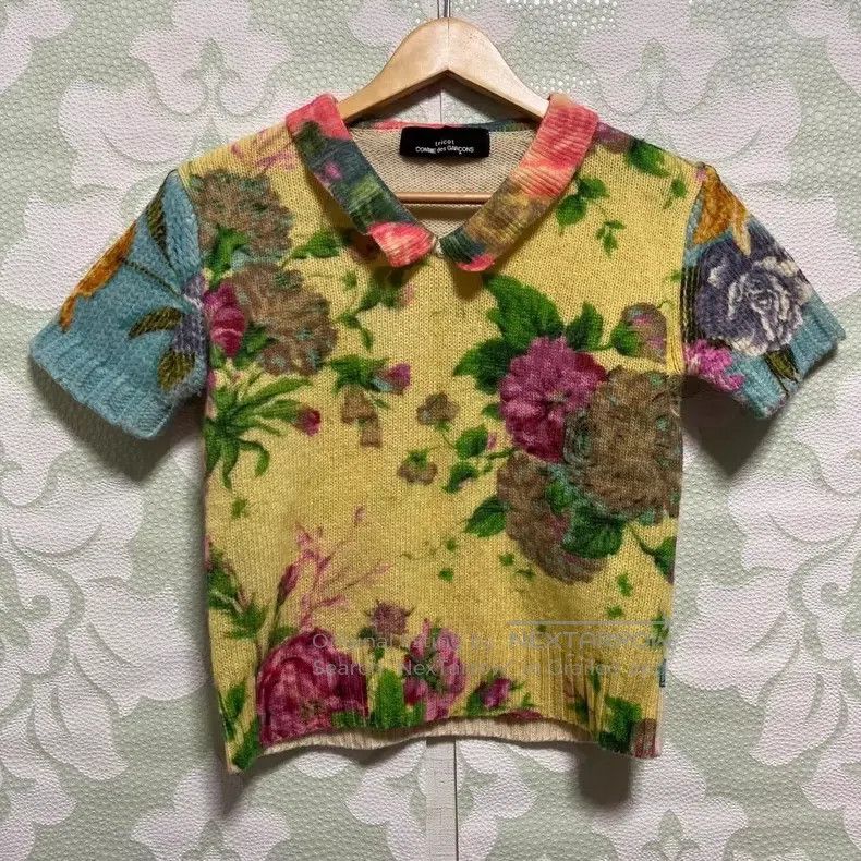 Comme des Garcons Comme Des Garcons Printed Knitted Short Sleeve Size M / US 6-8 / IT 42-44 - 1 Thumbnail