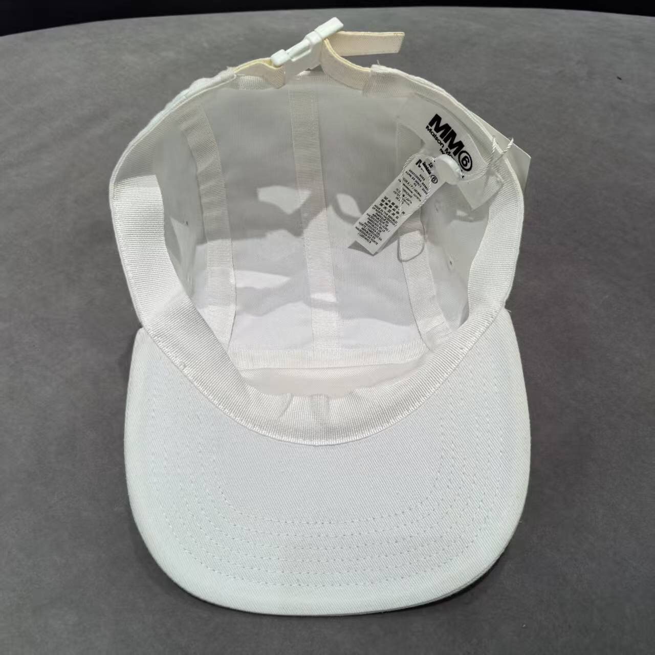 Maison Margiela NWT MM6 logo label cap white unisex Size ONE SIZE - 6 Thumbnail