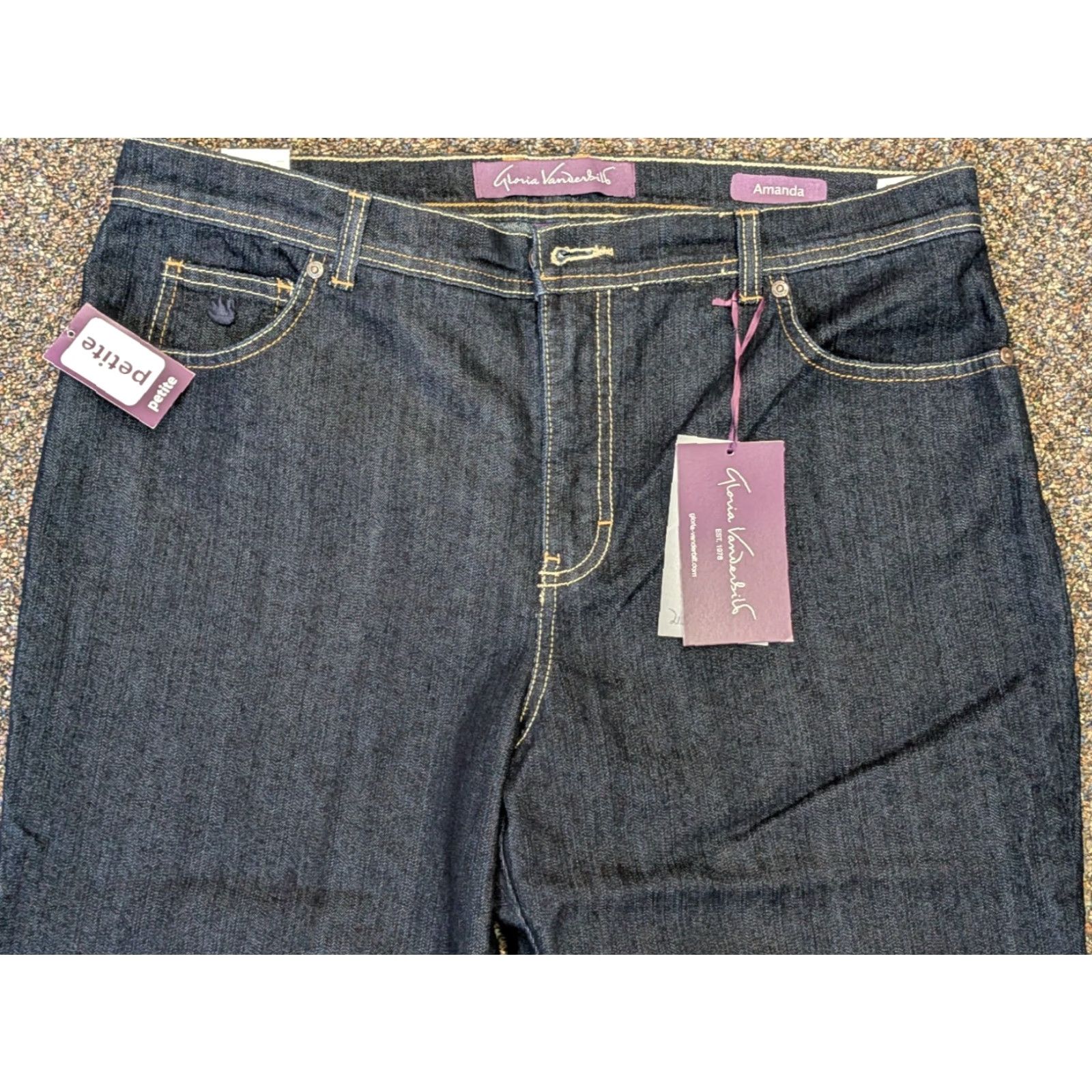 Gloria Vanderbilt NWT Gloria Vanderbilt Amanda Classic Fit 16P Petite Stretch Short Womens Jeans Size 38" / US 16 / IT 52 - 2 Thumbnail