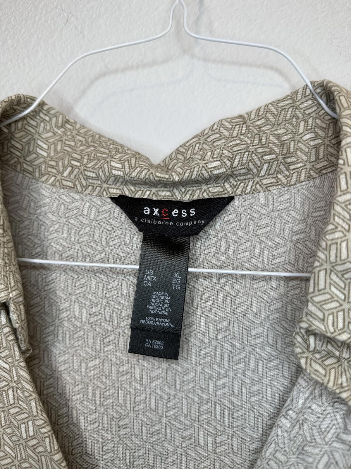Other Loose fit Tan Neutral Button-Up Short Sleeve Shirt Size US XL / EU 56 / 4 - 3 Thumbnail