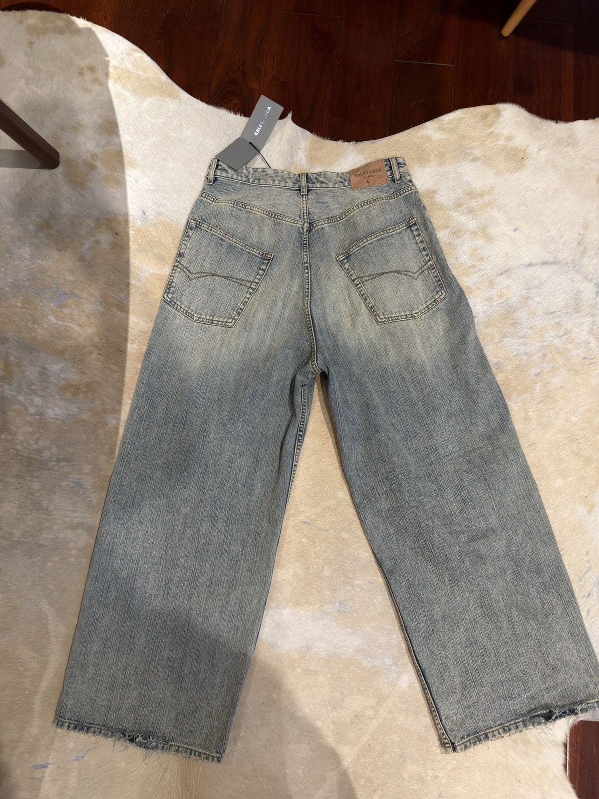 Balenciaga Balenciaga Unisex Wide Leg Jeans — Light Wash Size US 28 / EU 44 - 9 Thumbnail