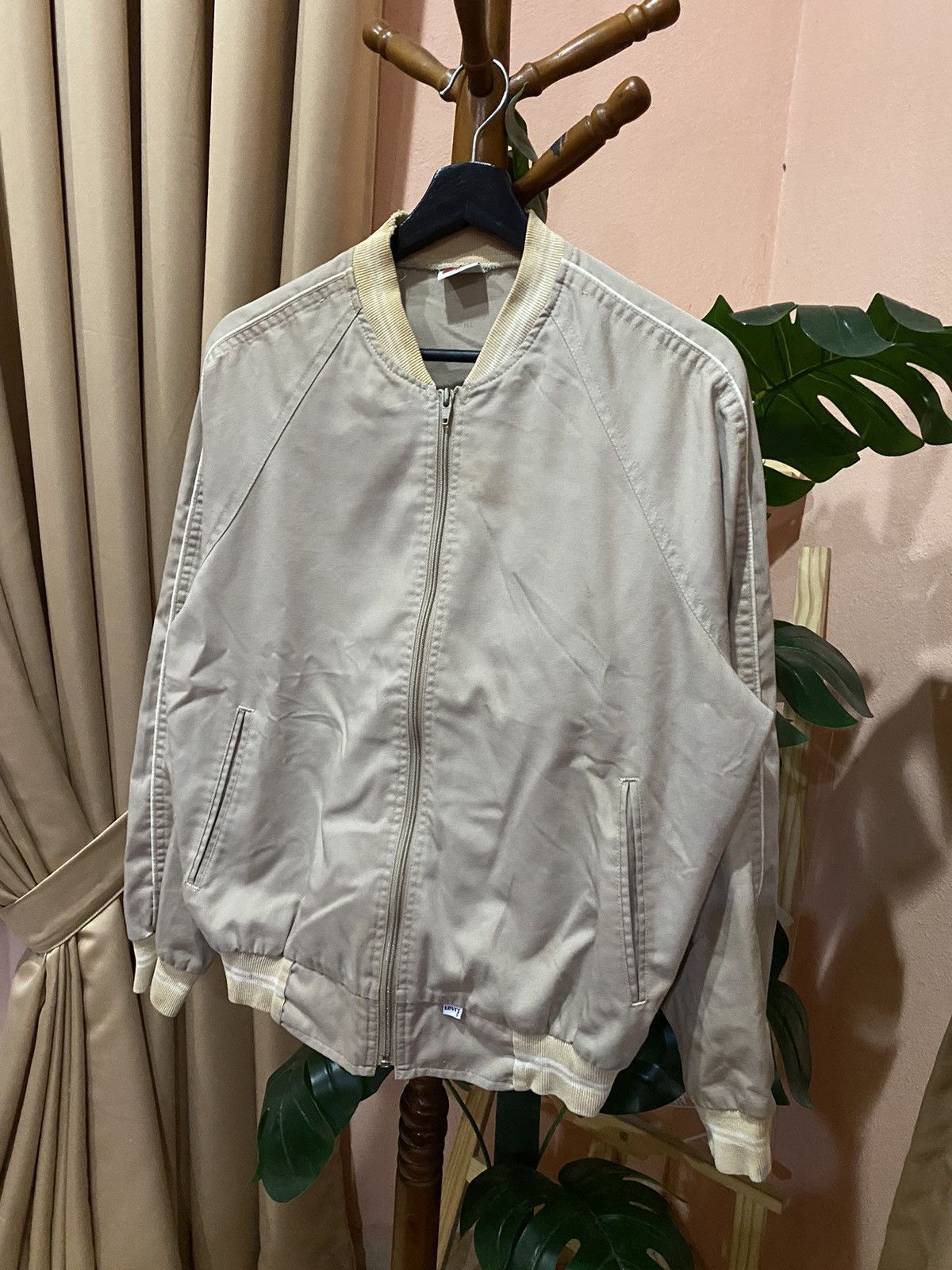 Levi's VINTAGE LEVIS OLYMPIC CASUAL WEAR BOMBER JACKET Size US M / EU 48-50 / 2 - 2 Thumbnail