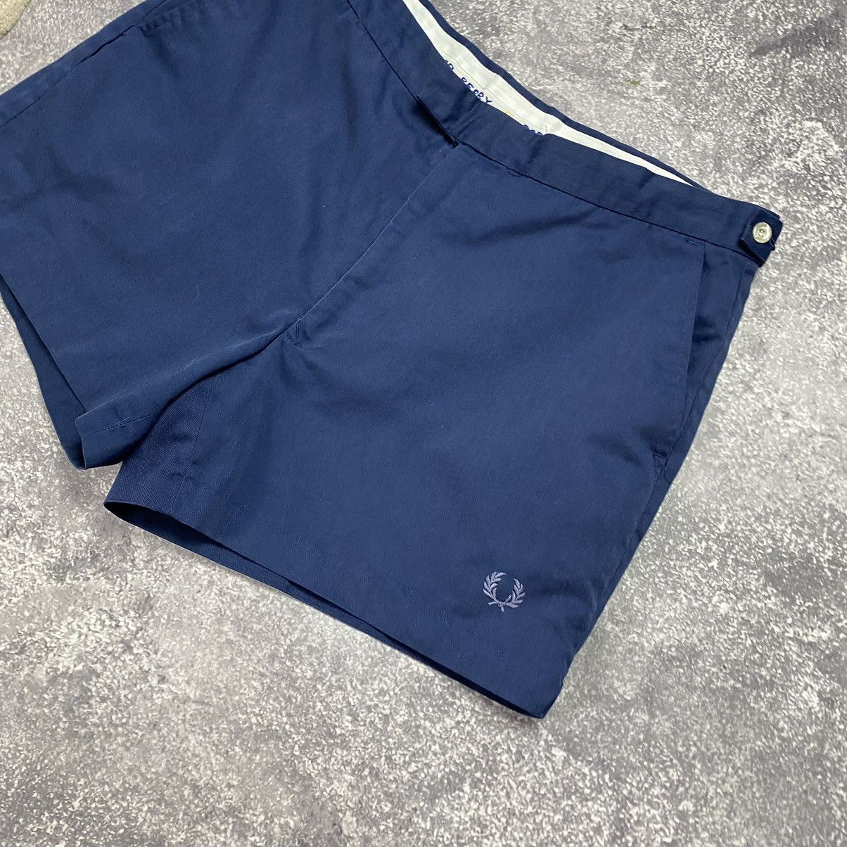 Fred Perry Vintage 80’s Fred Perry Small logo sportswear shorts Size US 38 / EU 54 - 2 Thumbnail