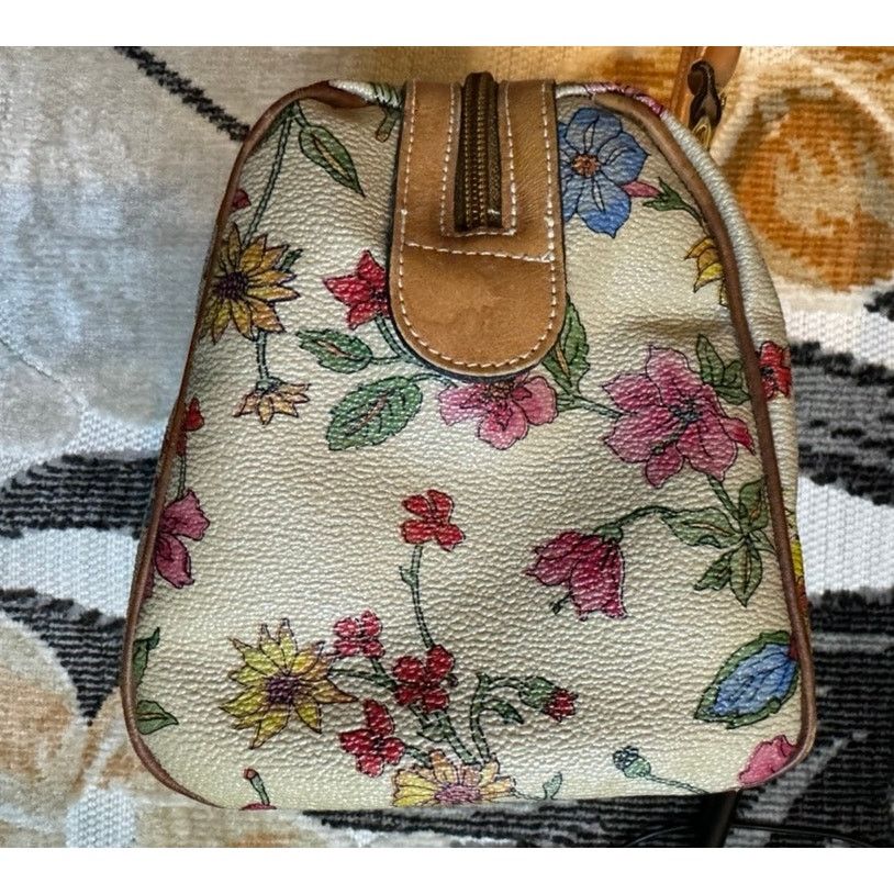 Bcbgmaxazria Marco Avane Floral satchel vintage Size ONE SIZE - 6 Thumbnail