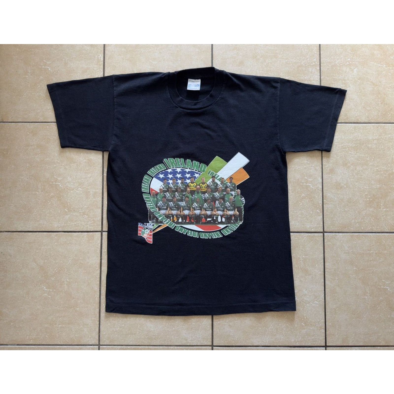 Vintage Vintage Screen 94 USA world cup Ireland single stitch tee Size US L / EU 52-54 / 3 - 7 Thumbnail