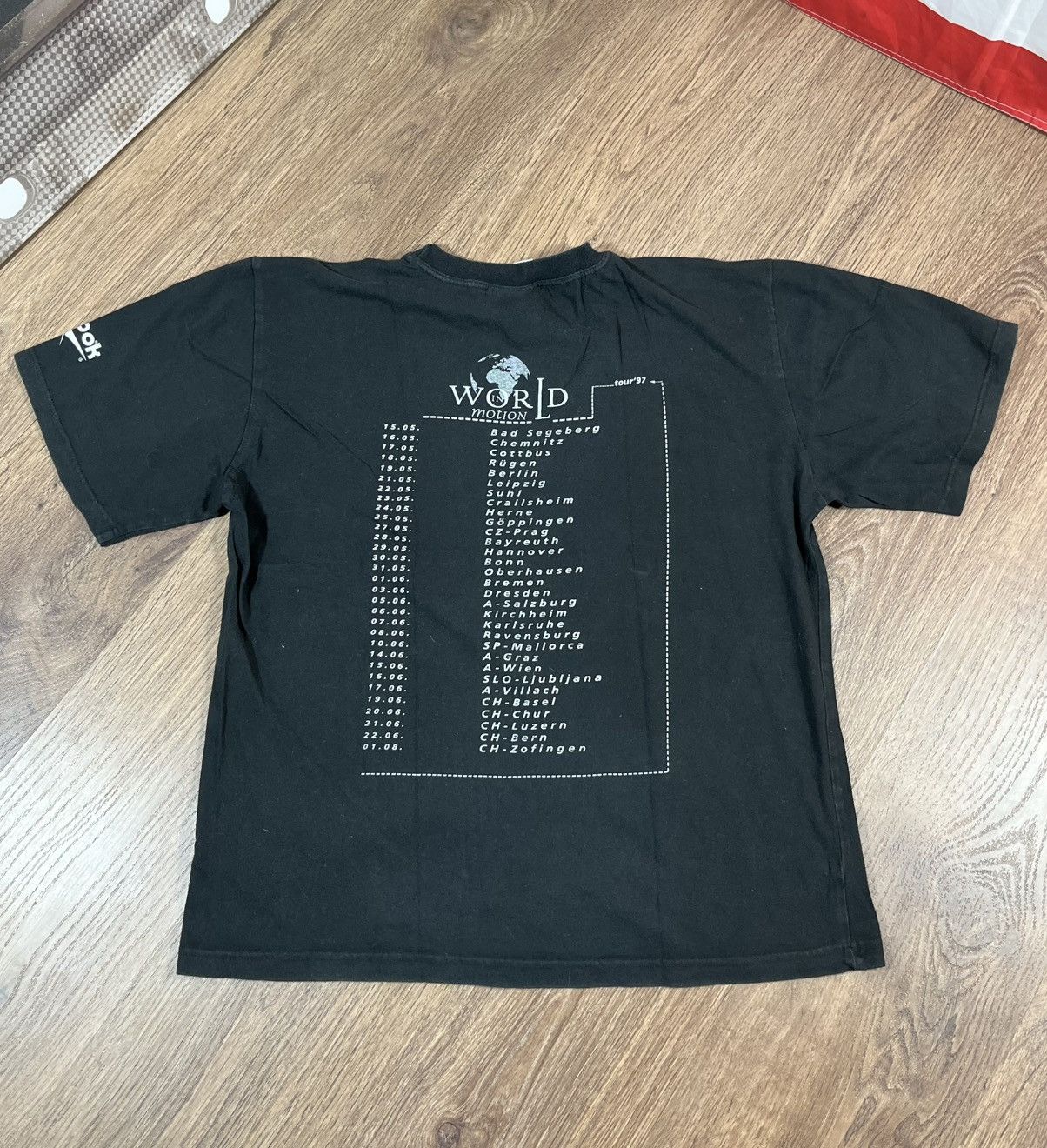 Band Tees Reebok DJ BOBO Tour 1997 T Shirt Size US S / EU 44-46 / 1 - 9 Thumbnail