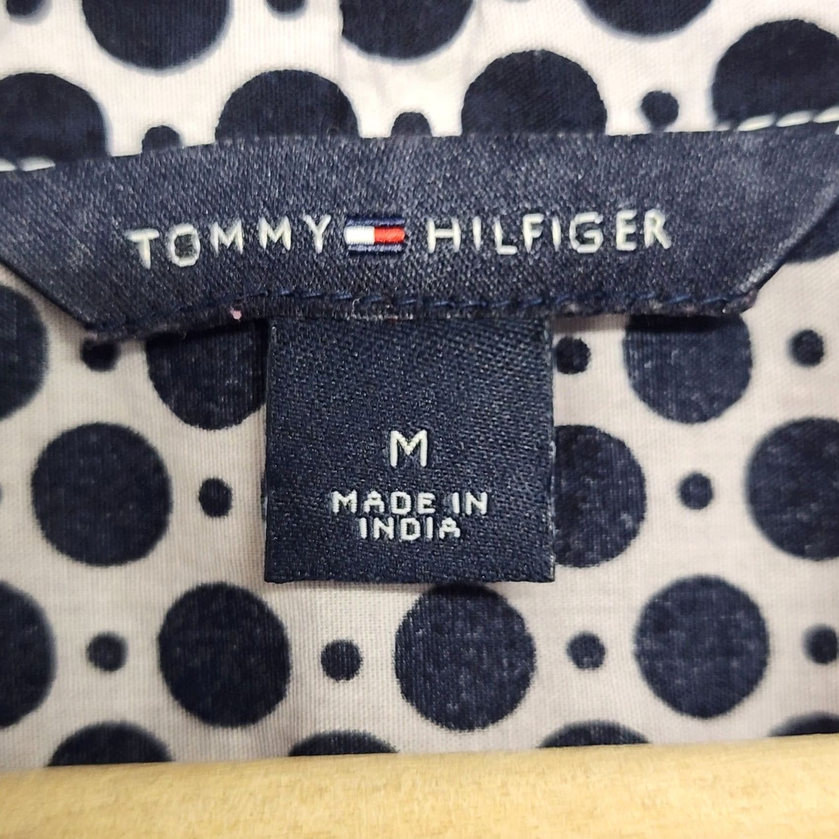 Tommy Hilfiger Tommy Hilfiger Tunic Top Womens Medium Blue Red Popover Lightweight 100% Cotton Geometric V-Neck Blouse Shirt Pullover Machine Washable Size M / US 6-8 / IT 42-44 - 3 Thumbnail
