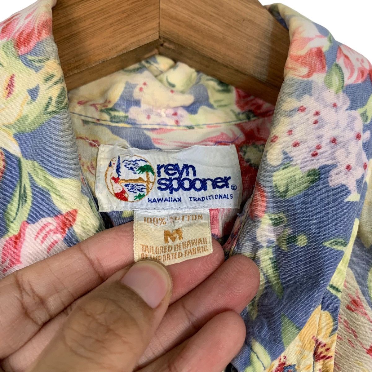 Reyn Spooner REYN SPOONER Floral Motif Design Half Button Shirt #0225-C10 Size US M / EU 48-50 / 2 - 10 Thumbnail