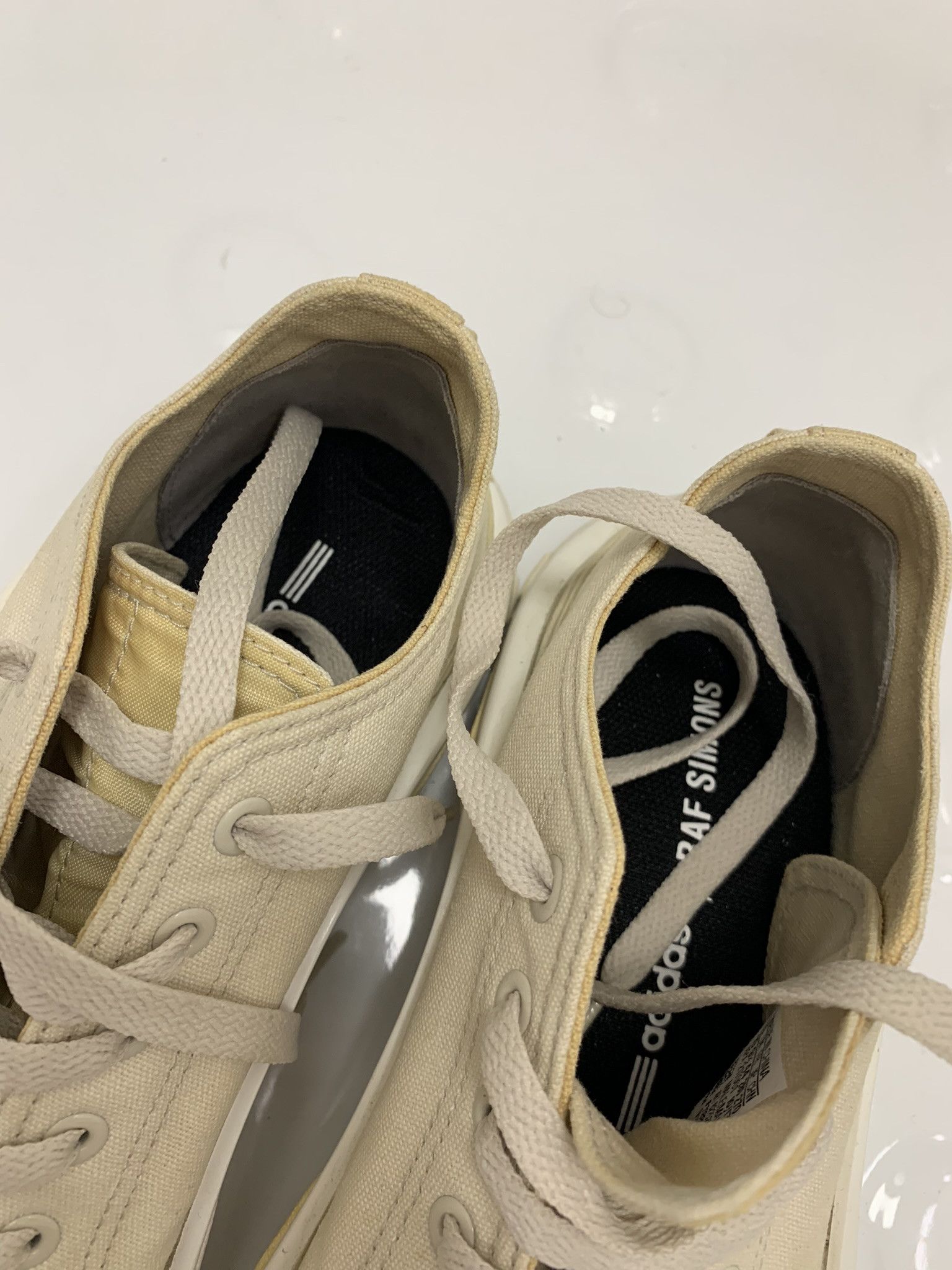 Adidas × Raf Simons Adidas X Raf Simons SS18 detroit runners Size US 10 / EU 43 - 10 Thumbnail