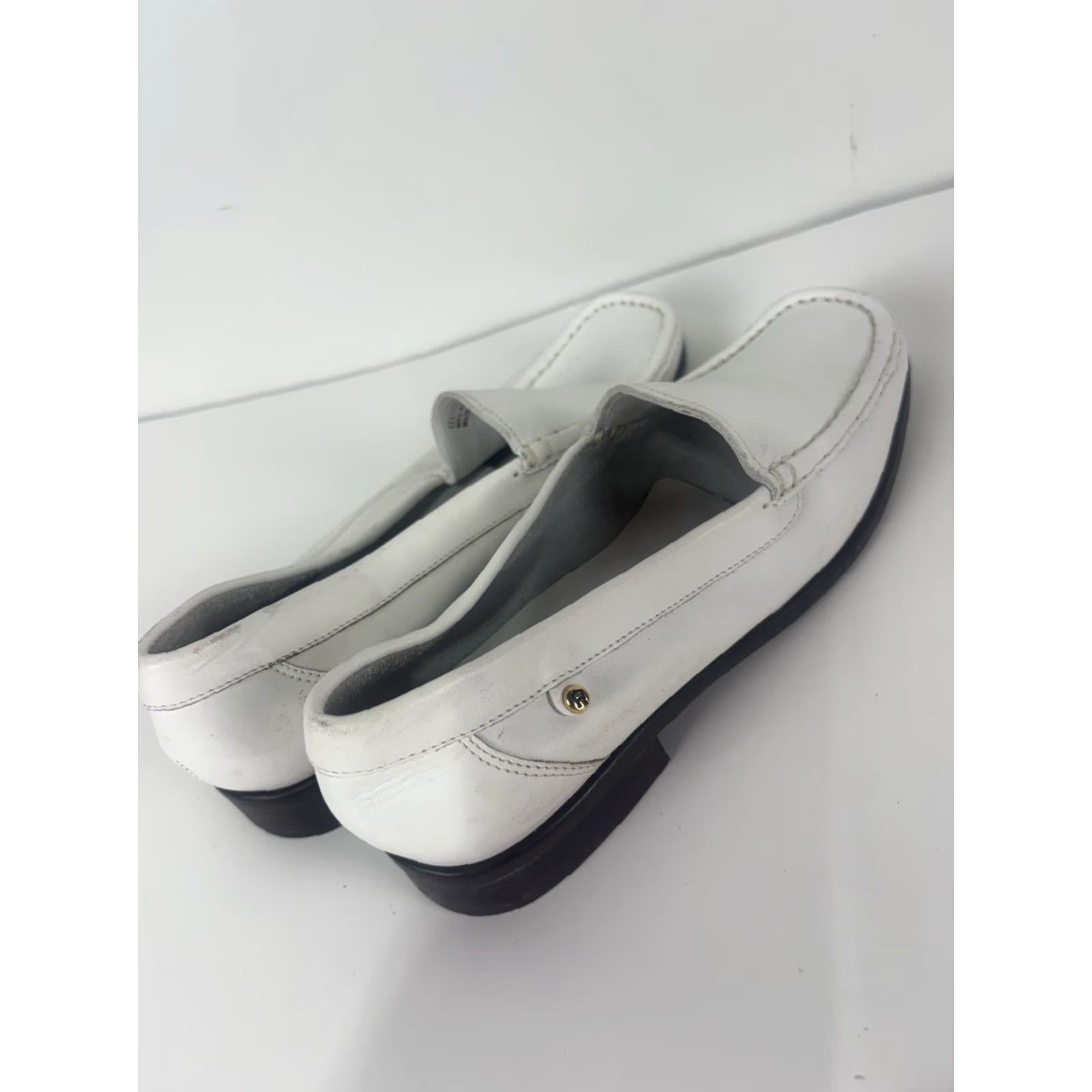 Etienne Aigner Etienne Aigner Eden White Leather Slip On Loafers Womens Size 8 M Casual Size US 8 / IT 38 - 5 Thumbnail