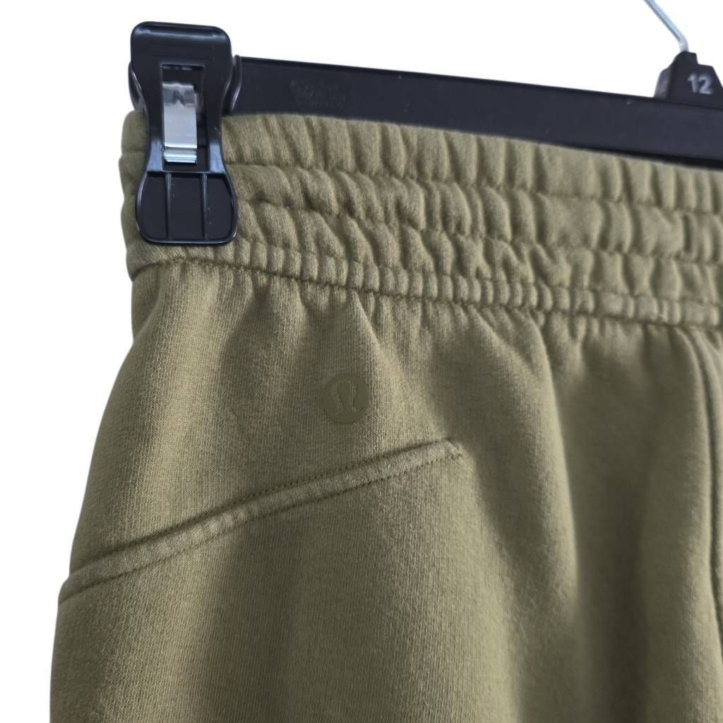 Lululemon Lululemon Women's Size 2 Green Cropped Wide Leg Sweatpants Size 26" / US 2 / IT 38 - 4 Thumbnail