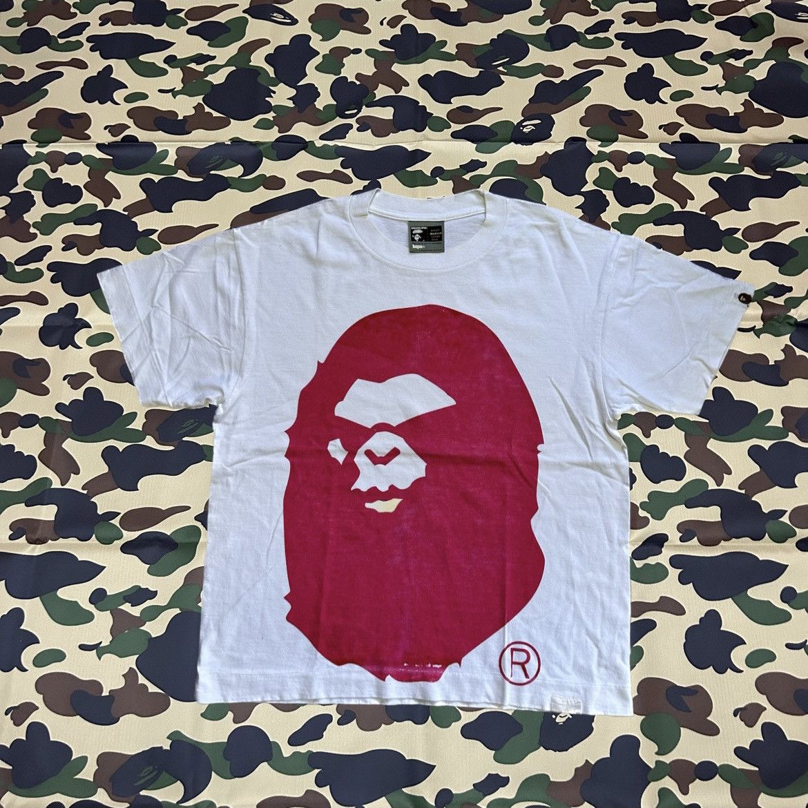 Bape Bape Exclusive Handprint Big Ape Head Tee Size US M / EU 48-50 / 2 - 1 Thumbnail