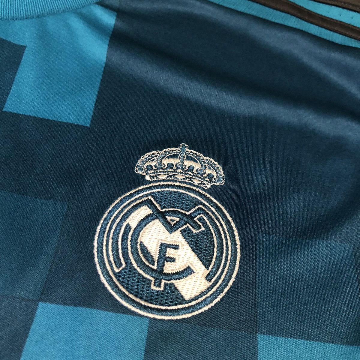 Adidas Real Madrid 2017 supercopa final shirt #11 Bale Size US L / EU 52-54 / 3 - 5 Thumbnail