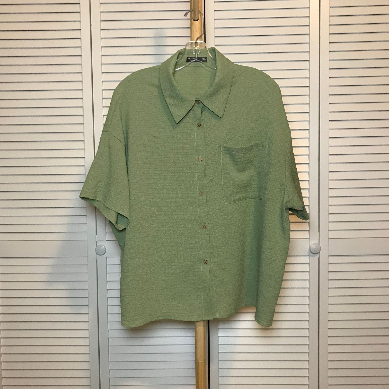 Shein Shein Curve Round Neck Short Sleeve 1XL Size XL / US 12-14 / IT 48-50 - 1 Thumbnail