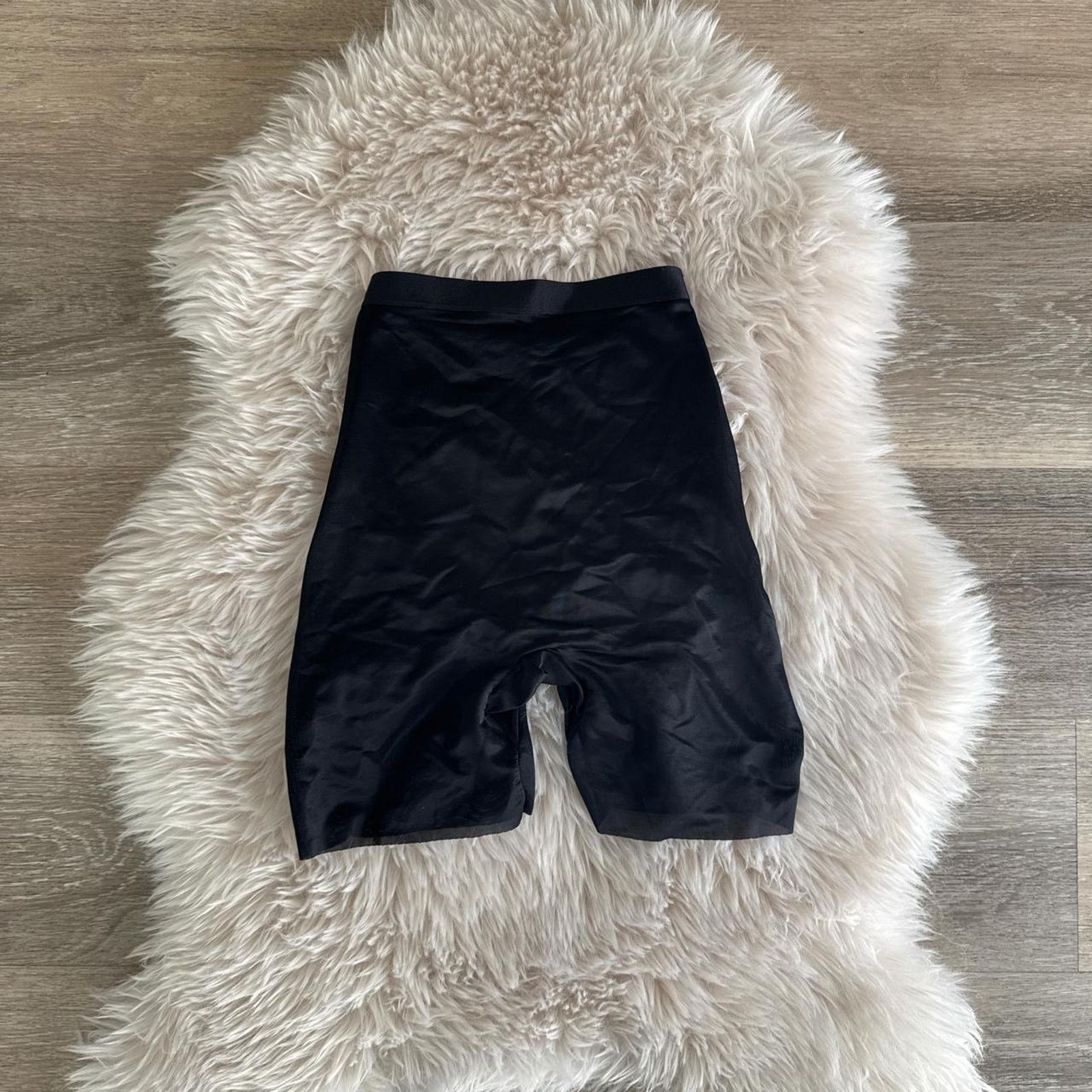 SKIMS NWOT SKIMS Barely There Low Back Short - Onyx S Size ONE SIZE - 1 Thumbnail
