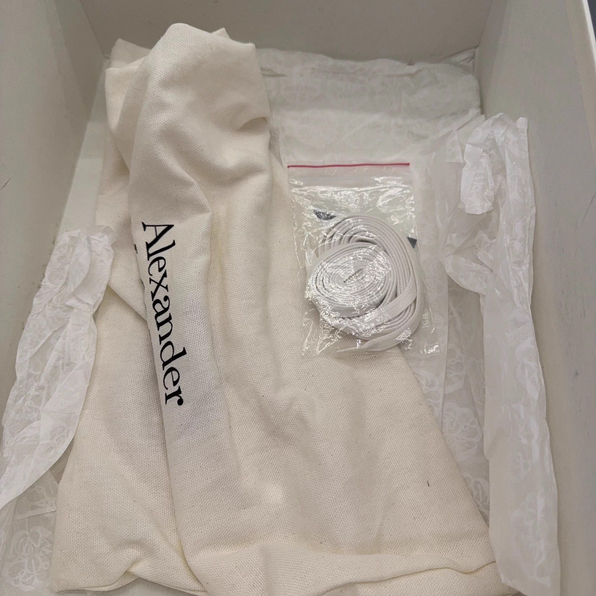 Alexander McQueen Alexander McQueen Tread Slick Canvas White Size US 6 / IT 36 - 9 Thumbnail