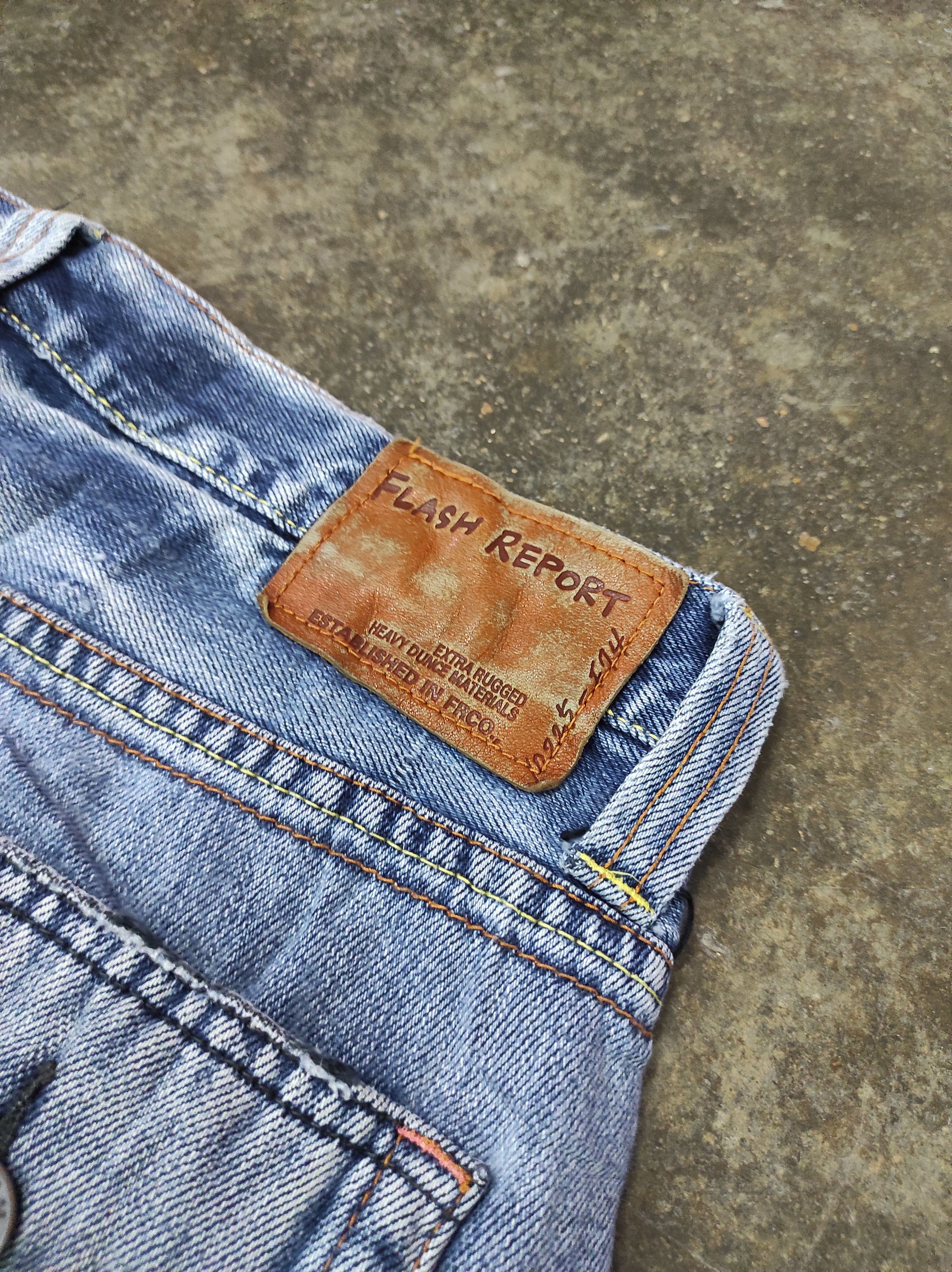 Japanese Brand FLASH REPORT RIPPED SHORT DENIM JEANS Size US 33 - 6 Thumbnail