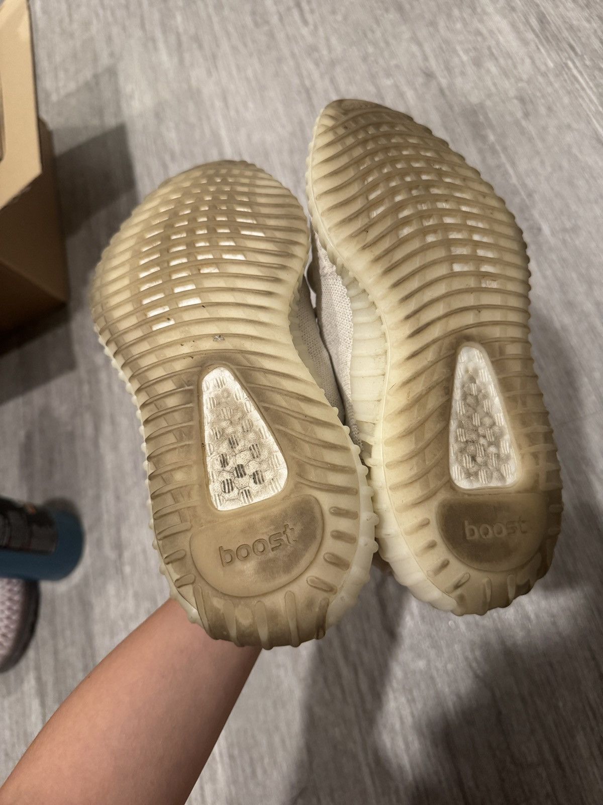 Adidas Adidas Yeezy Boost 350 V2 Bone Size US 5 / EU 37 - 5 Thumbnail