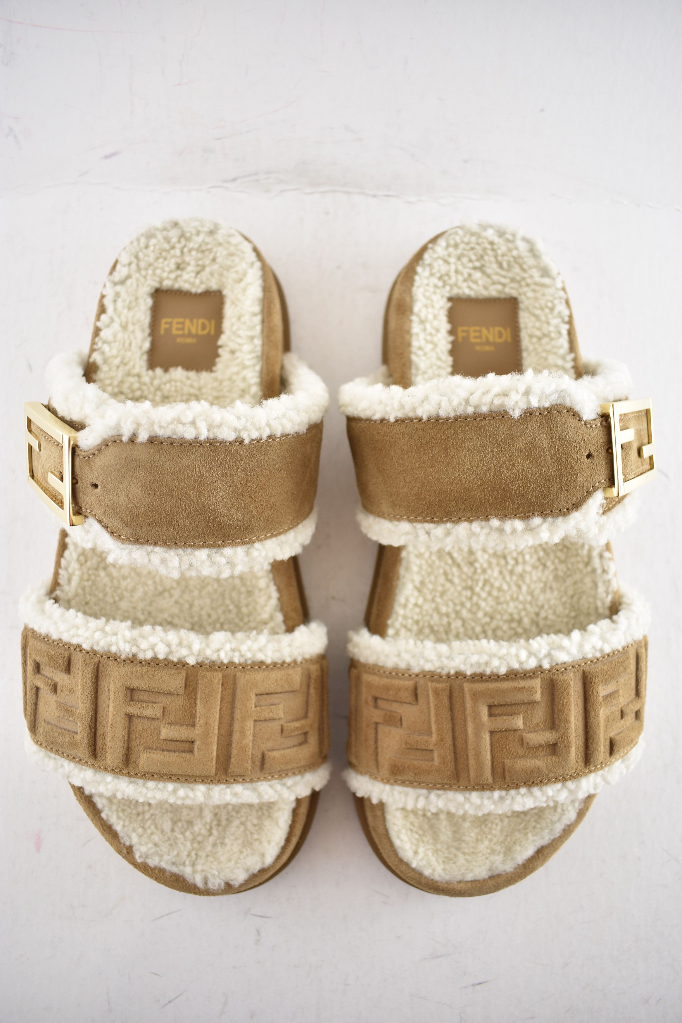 Fendi Fendi Feel Slide Shearling Fur Logo FF Mule Flat Sandal 37 Size US 7 / IT 37 - 12 Thumbnail