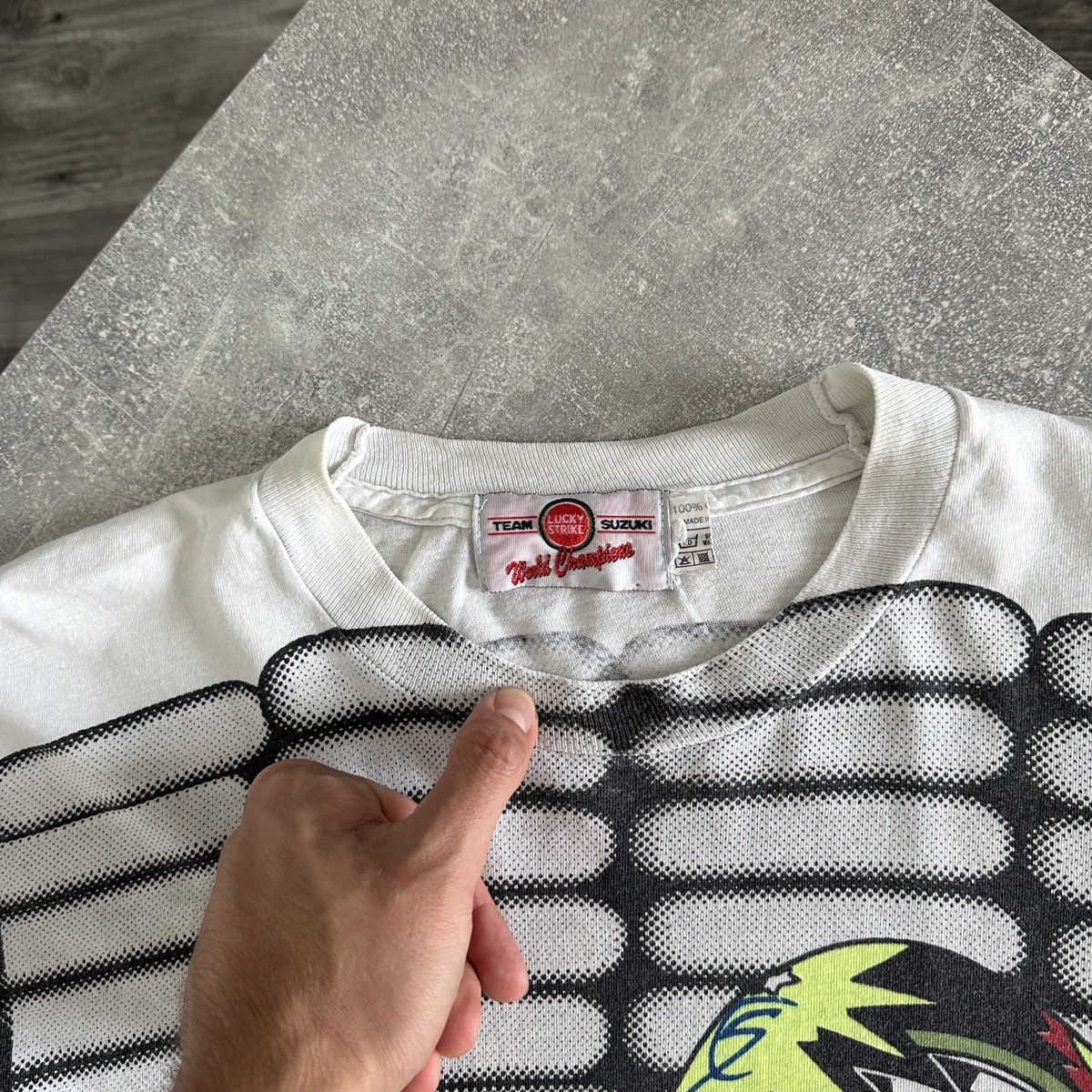 Japanese Brand Vintage 90s rare Lucky Strike Suzuki Racing tee AOP moto Size US XL / EU 56 / 4 - 9 Thumbnail