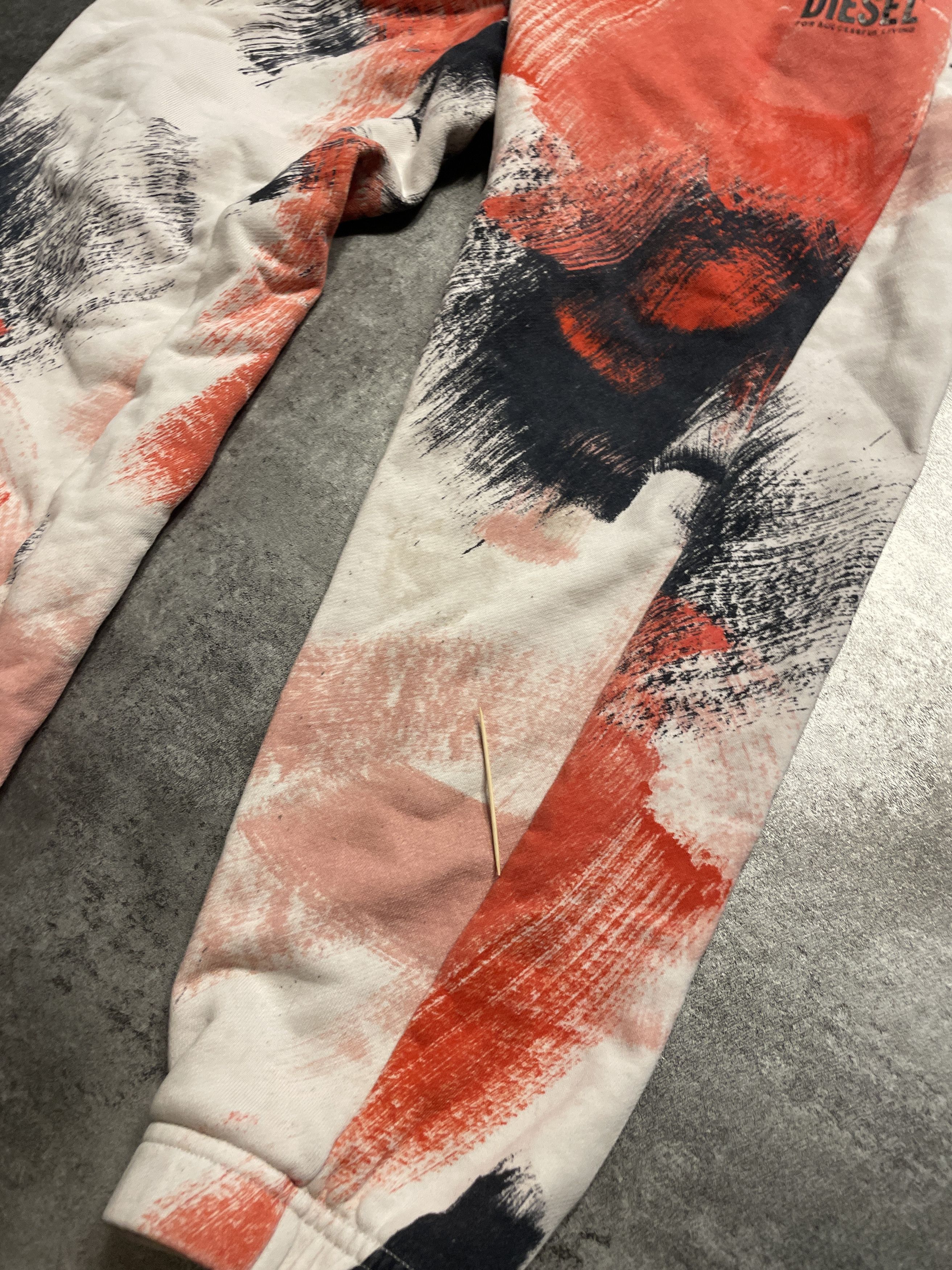 Diesel Diesel Sweatpants All Over Print Size US 26 / EU 42 - 11 Thumbnail