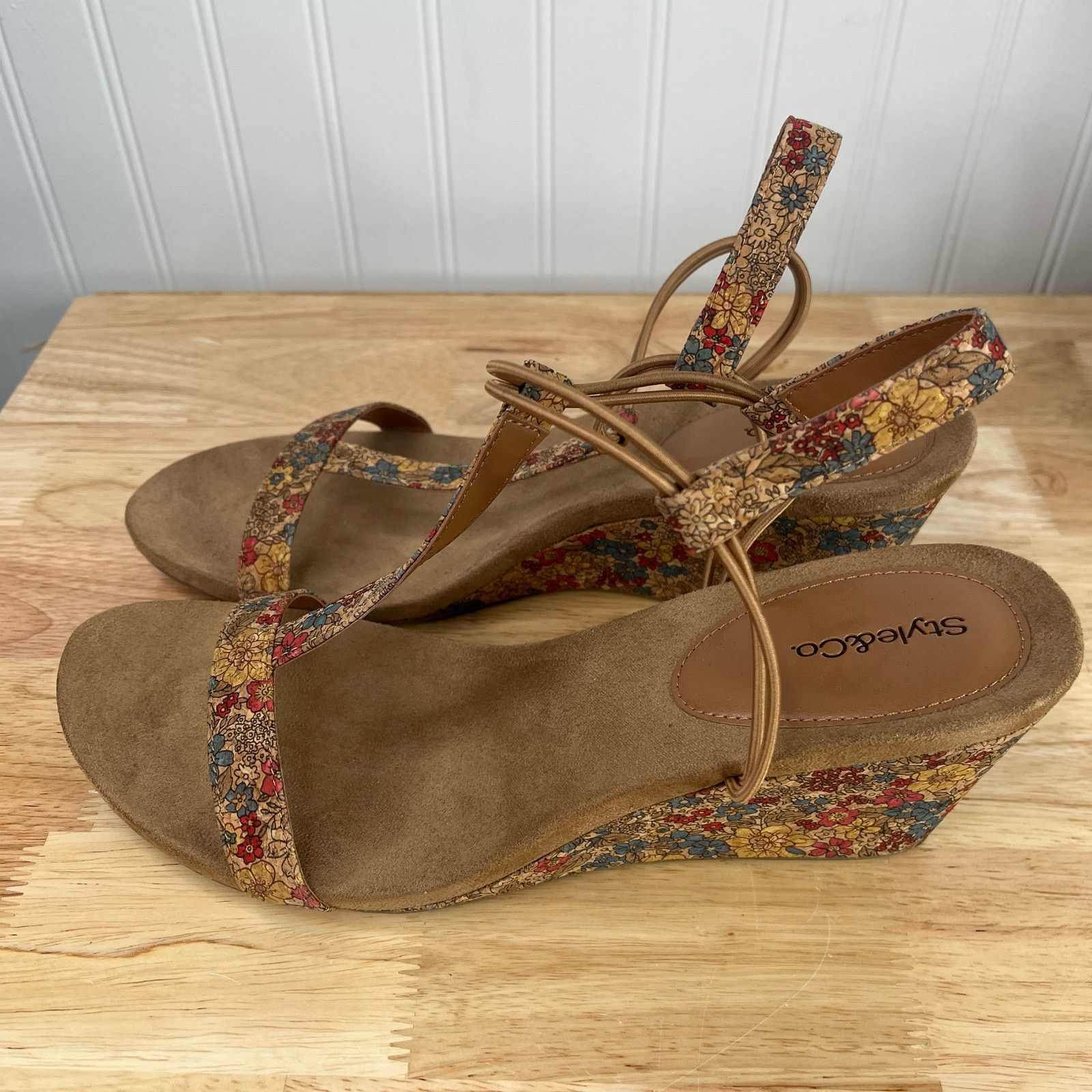 Other Style & Company Beige Floral T-Strap Wedge Slip On Slingback Size US 11 / IT 41 - 7 Thumbnail