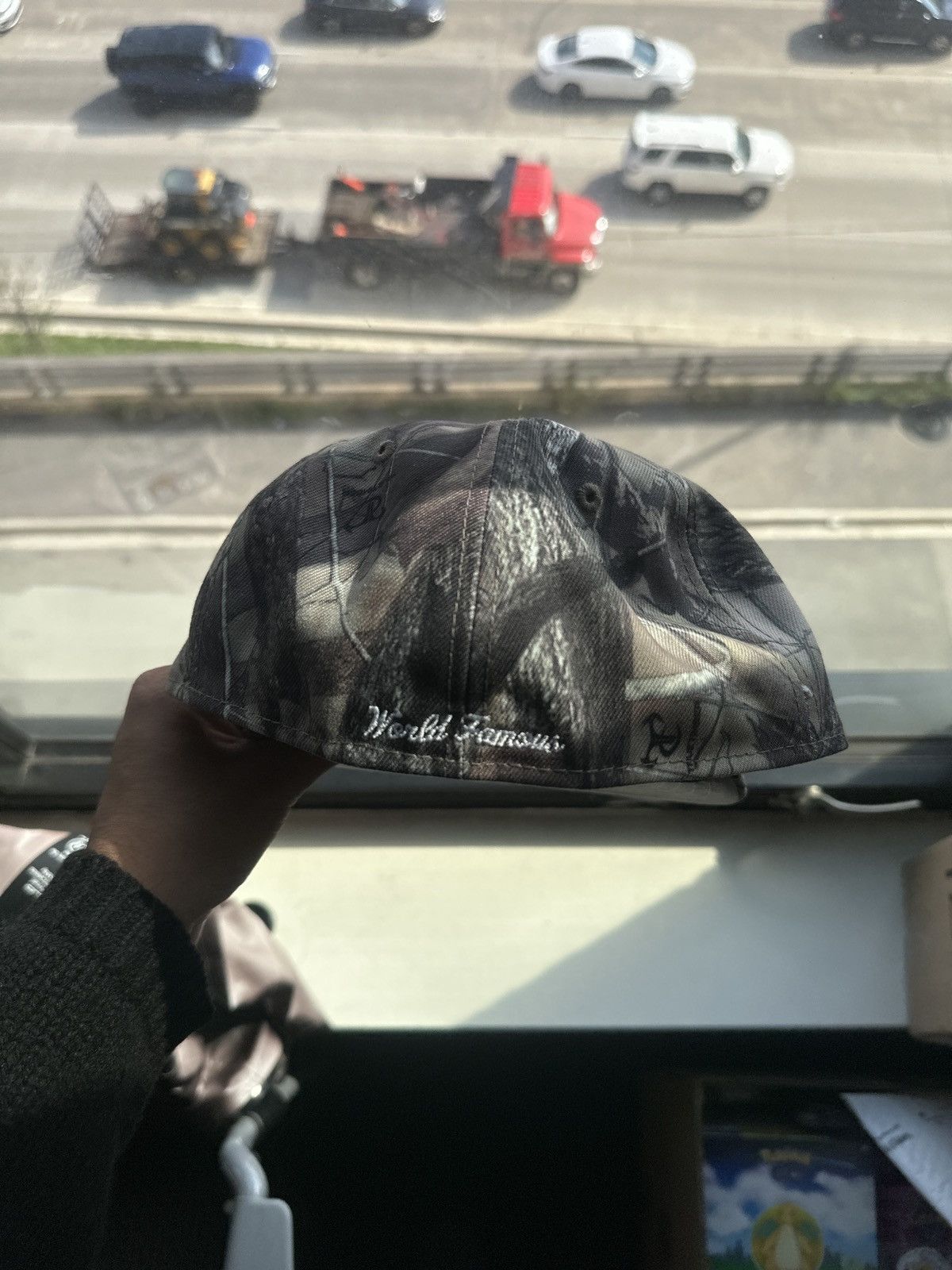 Supreme Supreme breast cancer Awareness (camo) fitted hat 7 1/4 Size 34 - 3 Thumbnail