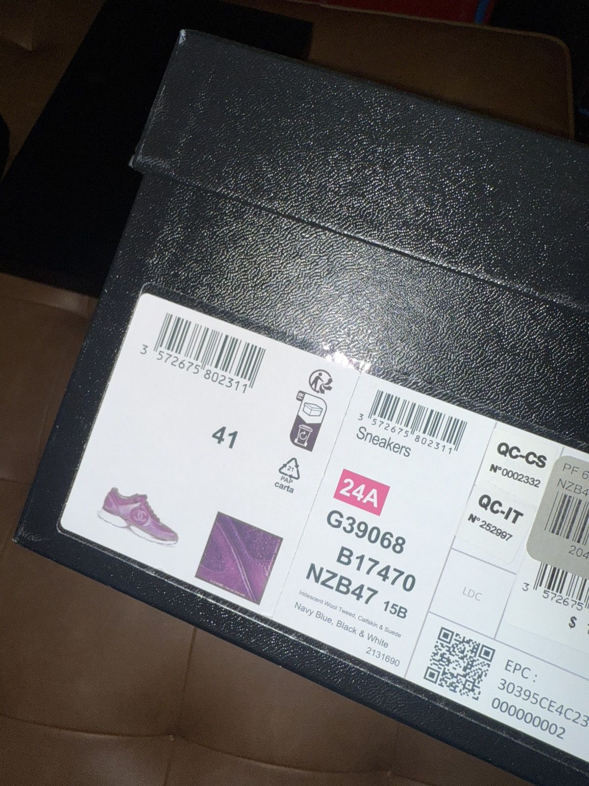 Chanel Chanel suede cc sneakers Size US 8 / EU 41 - 11 Thumbnail