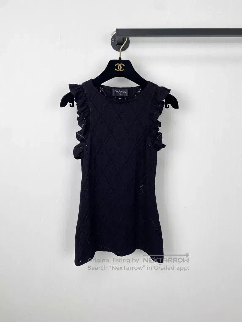 Chanel Chanel Black short sleeve Size XS / US 0-2 / IT 36-38 - 1 Thumbnail