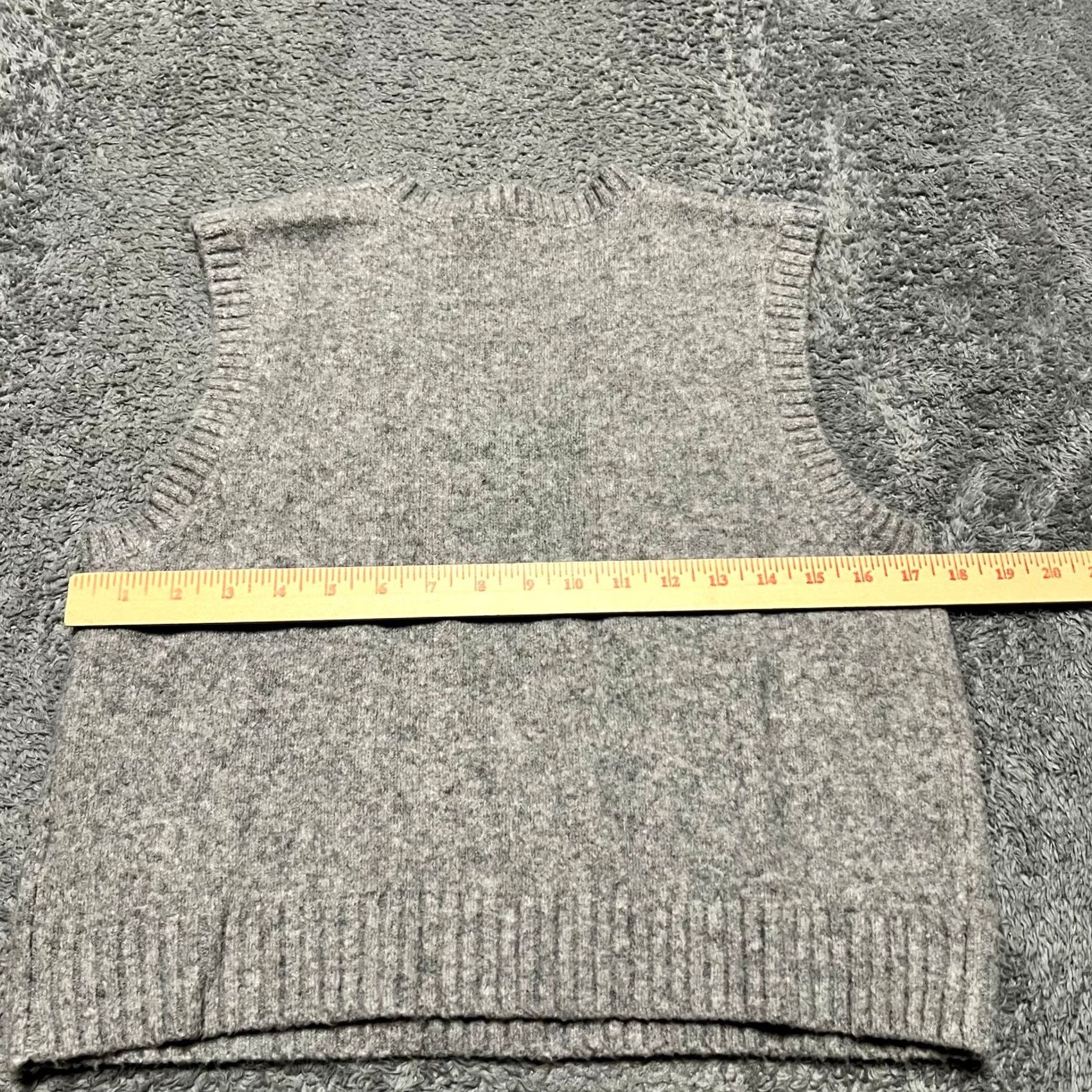 J.Crew J.Crew Sweater Vest Womens Small V Neck Sleeveless Extra Soft Gray Shirt/Top, Size S, Regular, Vest, Womens Size S / US 4 / IT 40 - 3 Thumbnail