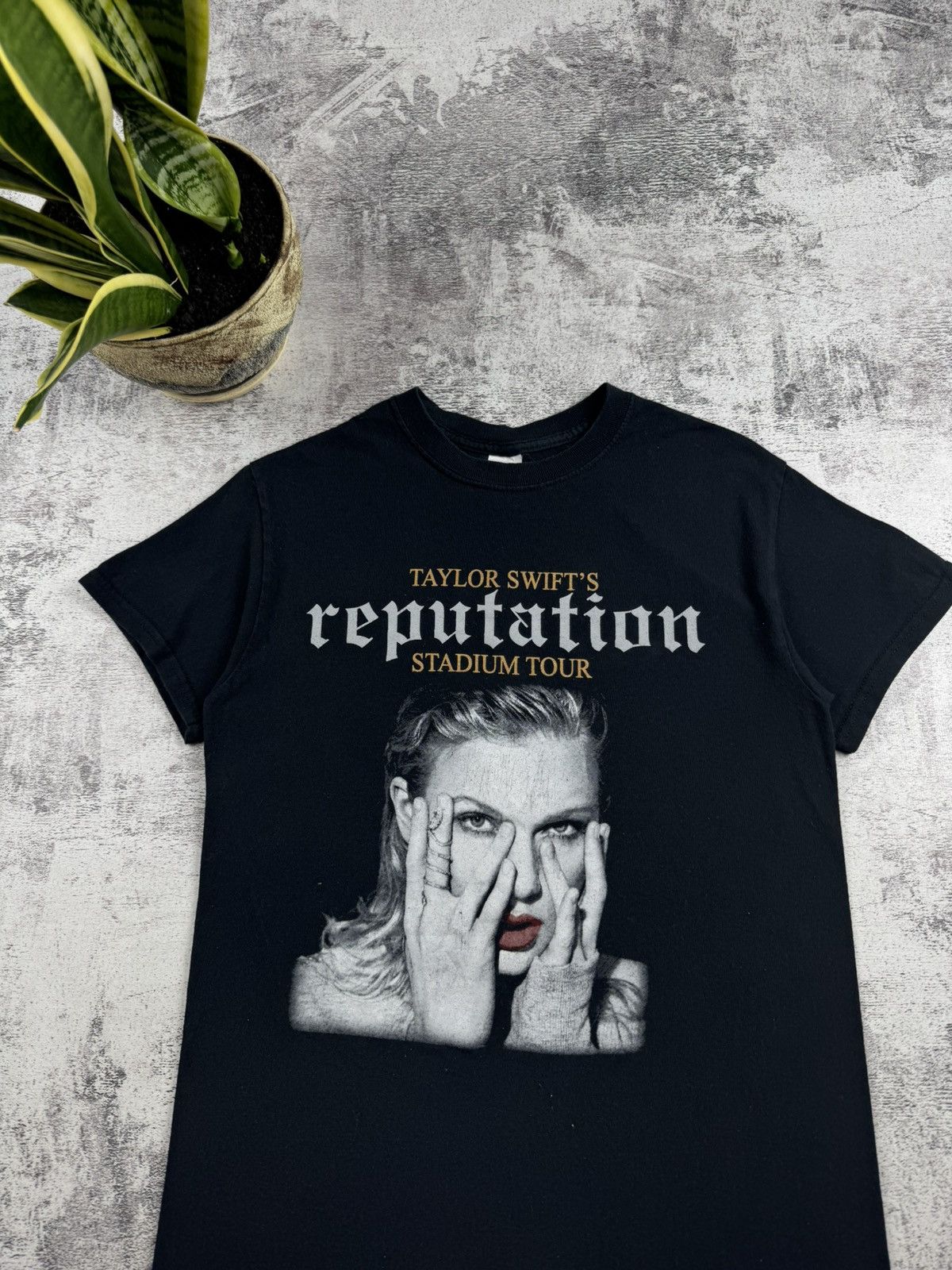 Band Tees Taylor Swift’s Reputation Stadium Black Rock Tour Merch Band Jersey T Shirt Tee Size US S / EU 44-46 / 1 - 5 Thumbnail