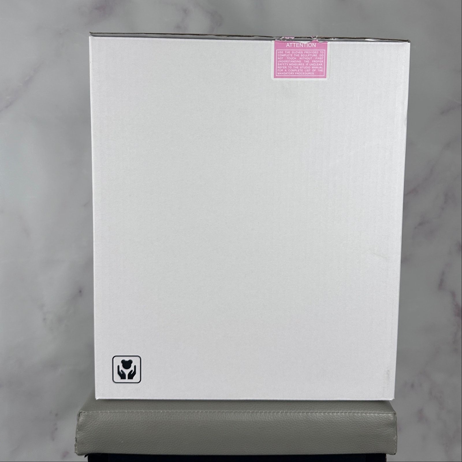 Daniel Arsham Pink Cracked Bear Figure Size ONE SIZE - 9 Thumbnail