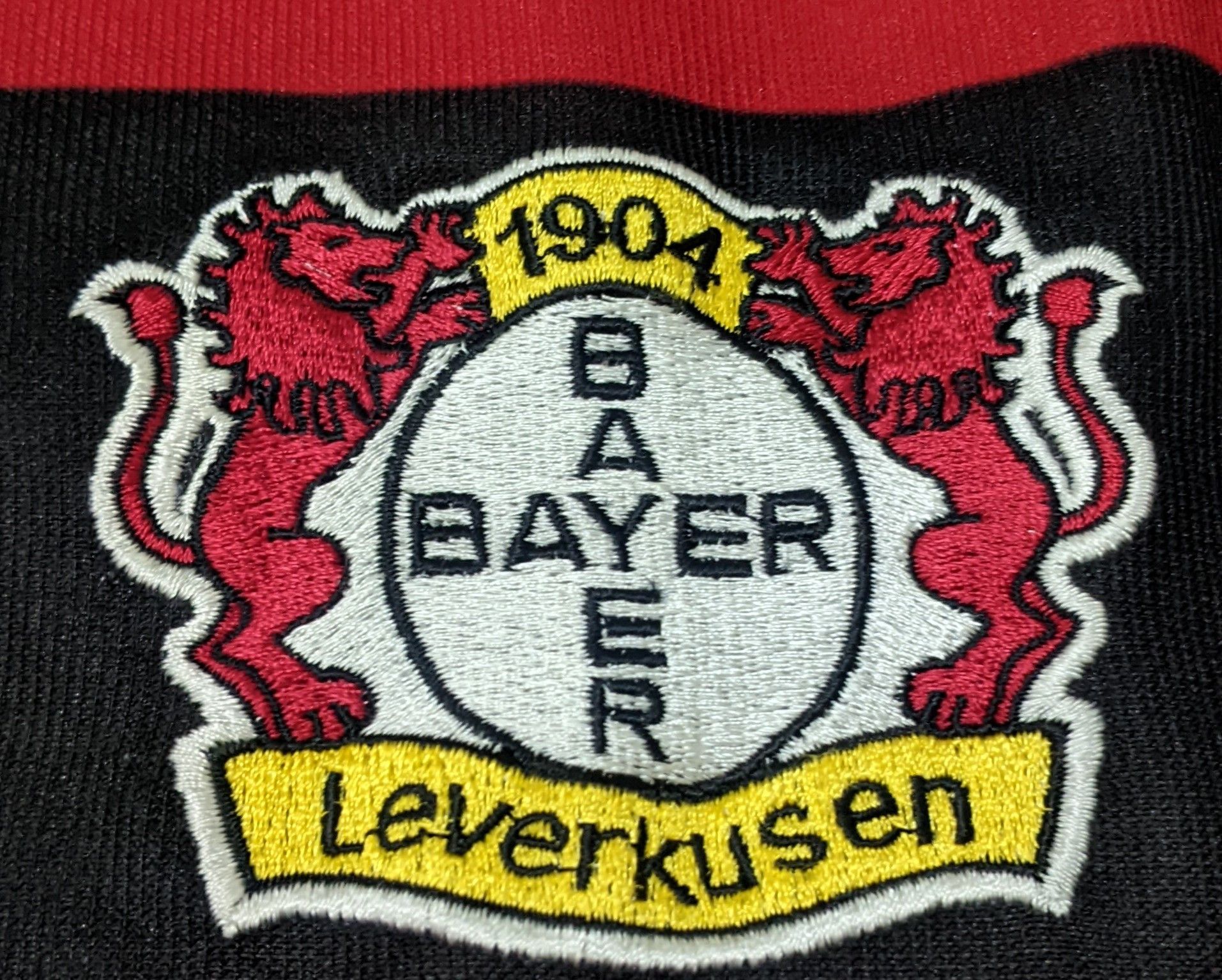 Adidas Bayer Leverkusen 2002 home Berbatov Jersey football shirt Size US L / EU 52-54 / 3 - 5 Thumbnail