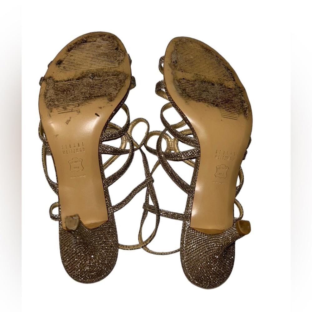 Stuart Weitzman Stuart Weitzman l Turning Up Strappy Gold Glitter Sandal 10 Size US 10 / IT 40 - 9 Thumbnail
