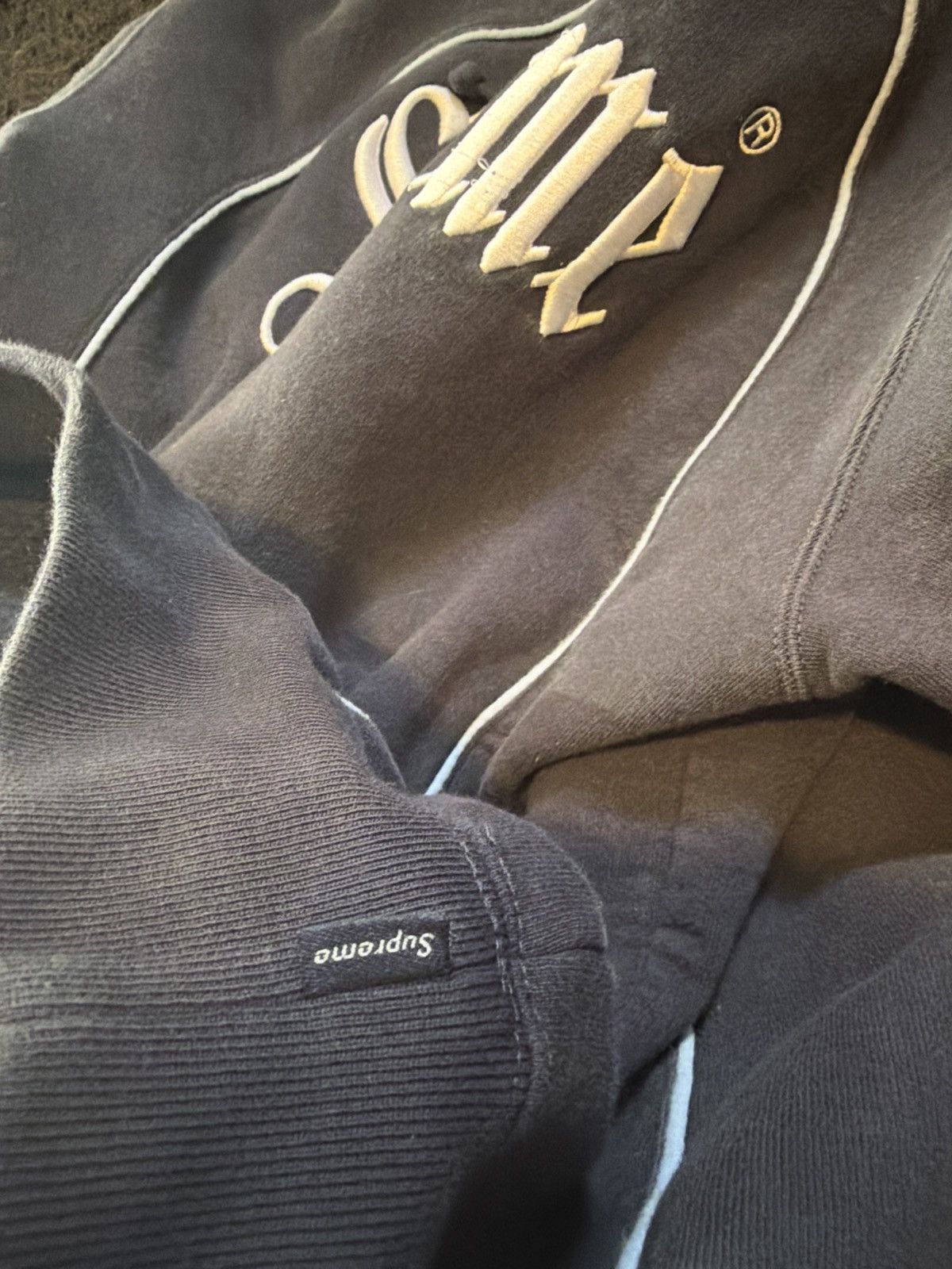 Supreme supreme hoodie Size US M / EU 48-50 / 2 - 7 Thumbnail
