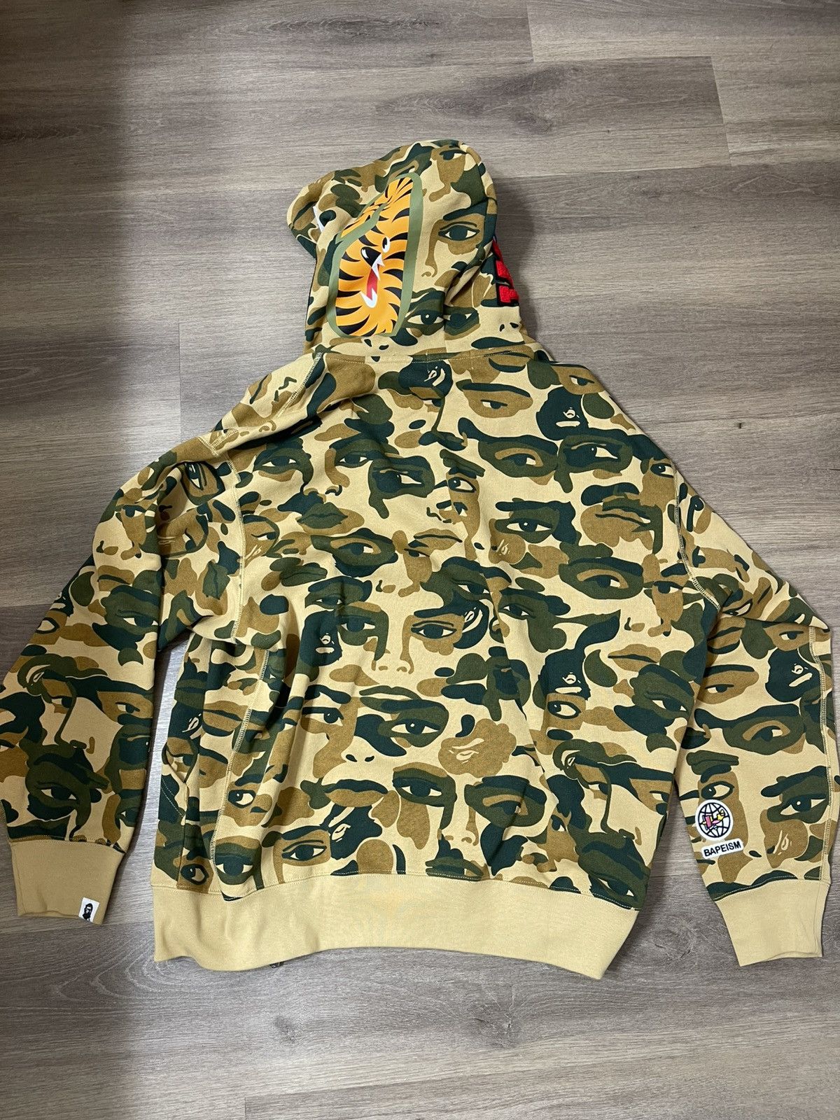 Bape × KidSuper BAPE X KIDSUPER CAMO SHARK FULL ZIP HOODIE [GREEN] Size US L / EU 52-54 / 3 - 5 Thumbnail