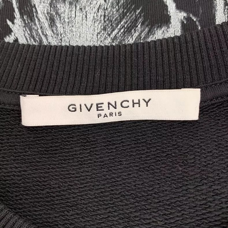Givenchy Givenchy Black Logo Letter Print Distressed Cotton Crew Ne Size US S / EU 44-46 / 1 - 5 Thumbnail
