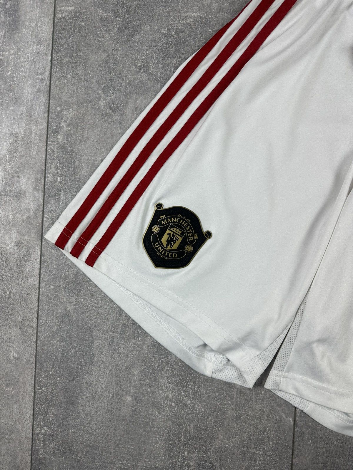 Adidas New Adidas Manchester United Home Soccer Jersey Size US 30 / EU 46 - 2 Thumbnail