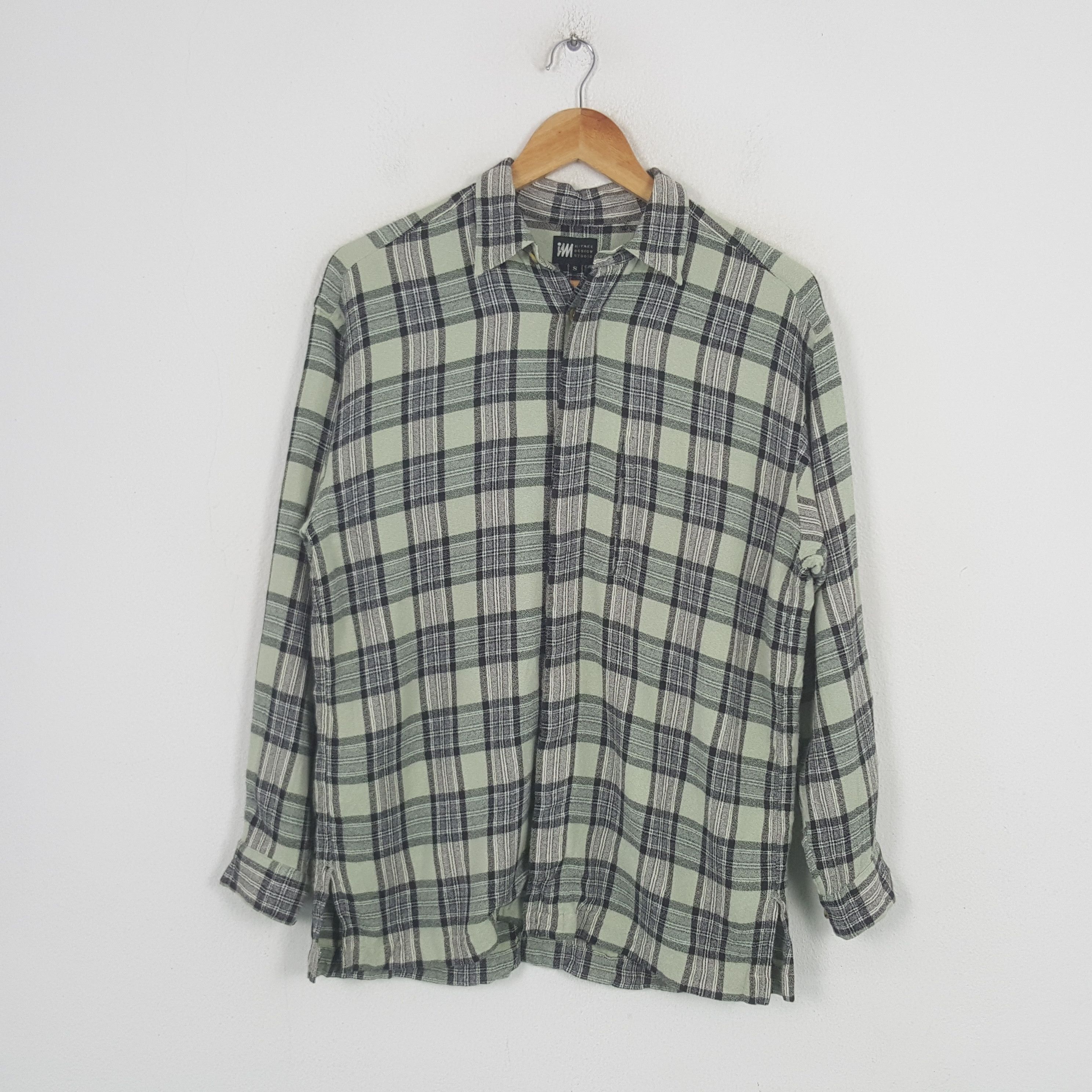 Issey Miyake Vintage Issey Miyake Japanese Designer Button Up Shirt RR21 Size US S / EU 44-46 / 1 - 1 Thumbnail