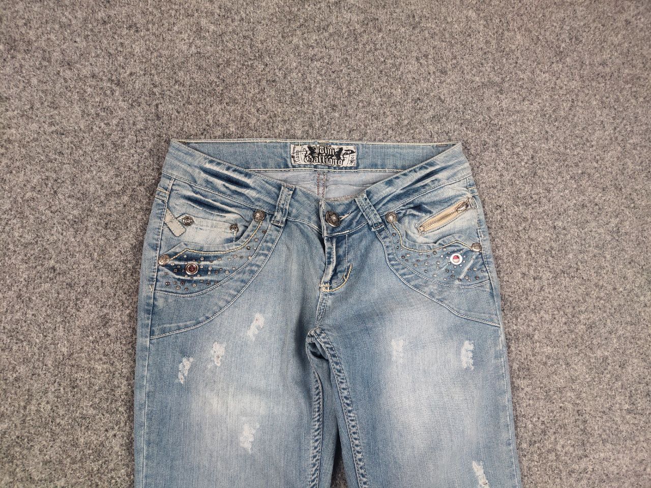 John Galliano Vintage John Galliano Y2K Style Metal Logo Faded Denim Jeans Size US 29 - 4 Thumbnail
