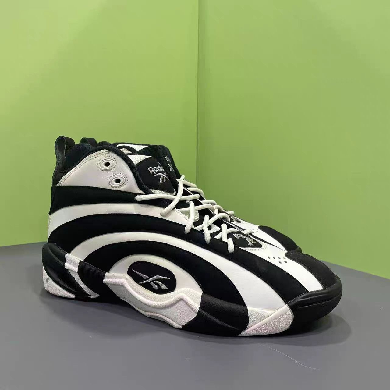 Reebok Reebok Shaqnosis 'Black White' Basketball Shoes K15 Size US 9 / EU 42 - 3 Thumbnail