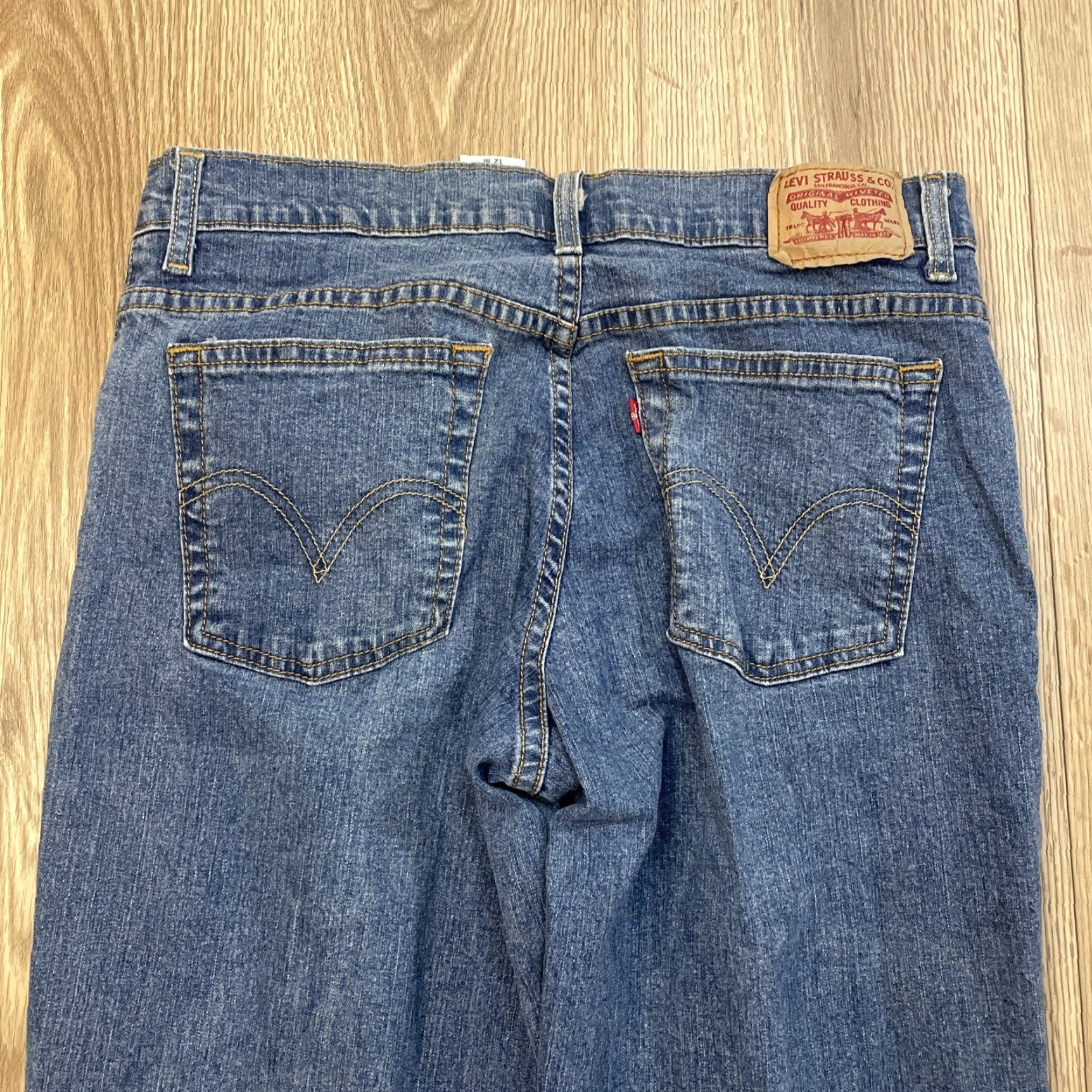 Levi's Levi's 550 Jeans Women's 12M Blue Denim Relaxed Bootcut 5-Pocket Regular Size Type Jeans Size 34" / US 12 / IT 48 - 7 Thumbnail