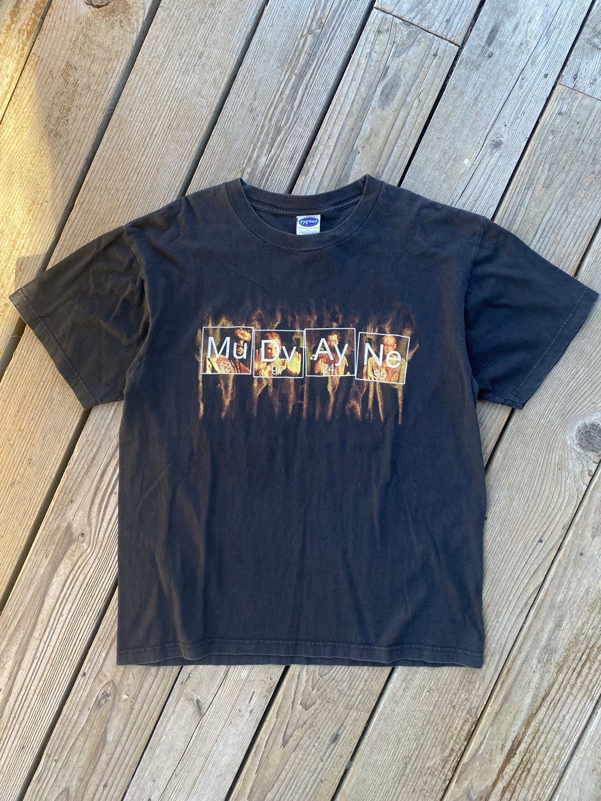 Vintage Y2K MuDvAnYe Heavy Metal Band Black Tee