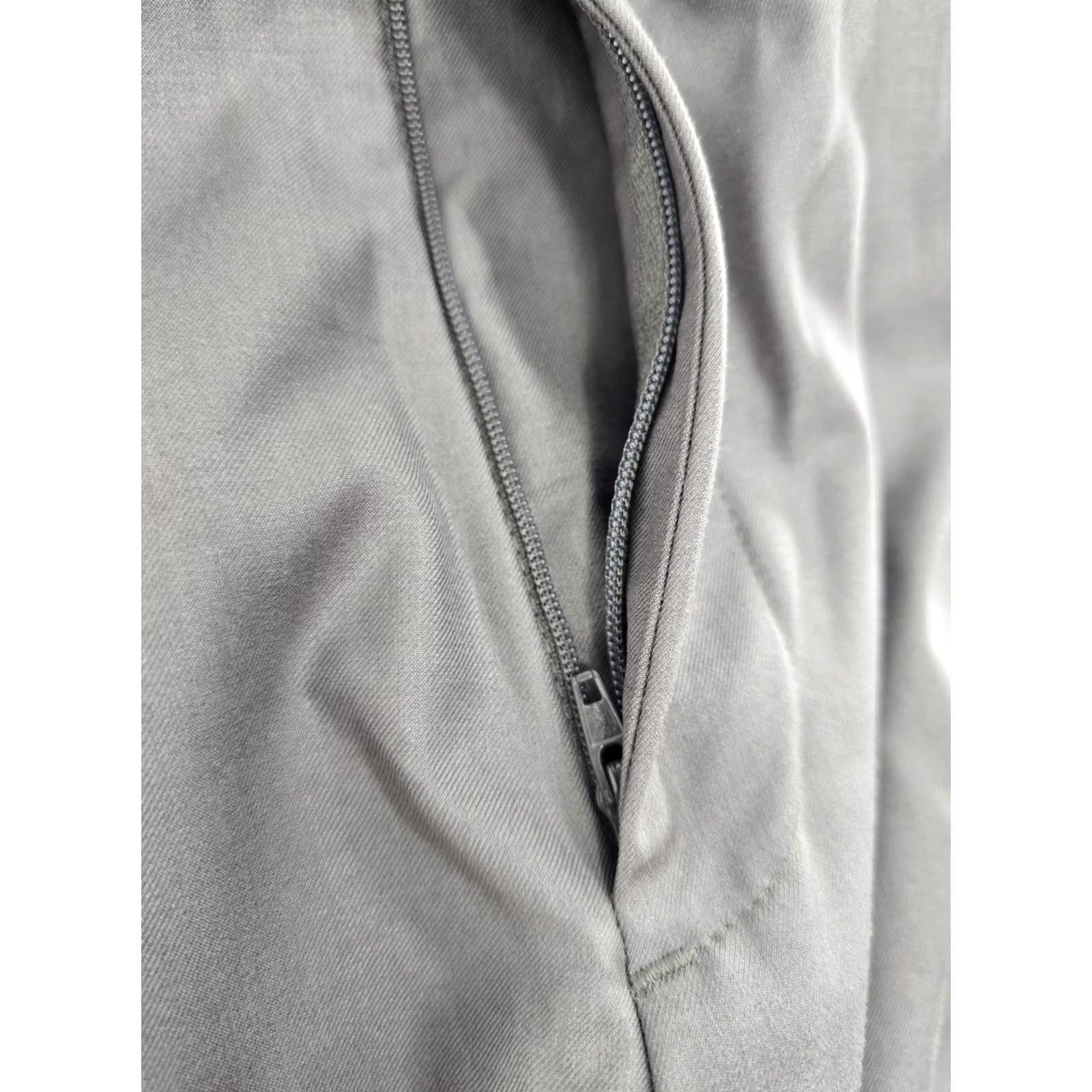Pronto Uomo Pronto Uomo Dress Pants Mens 36x30 Gray Flat Front Classic Fit Polyester Rayon Pants Mens Regular 36 Gray Front Flat Classic Dress Pants Mens Size US 36 / EU 52 - 5 Thumbnail