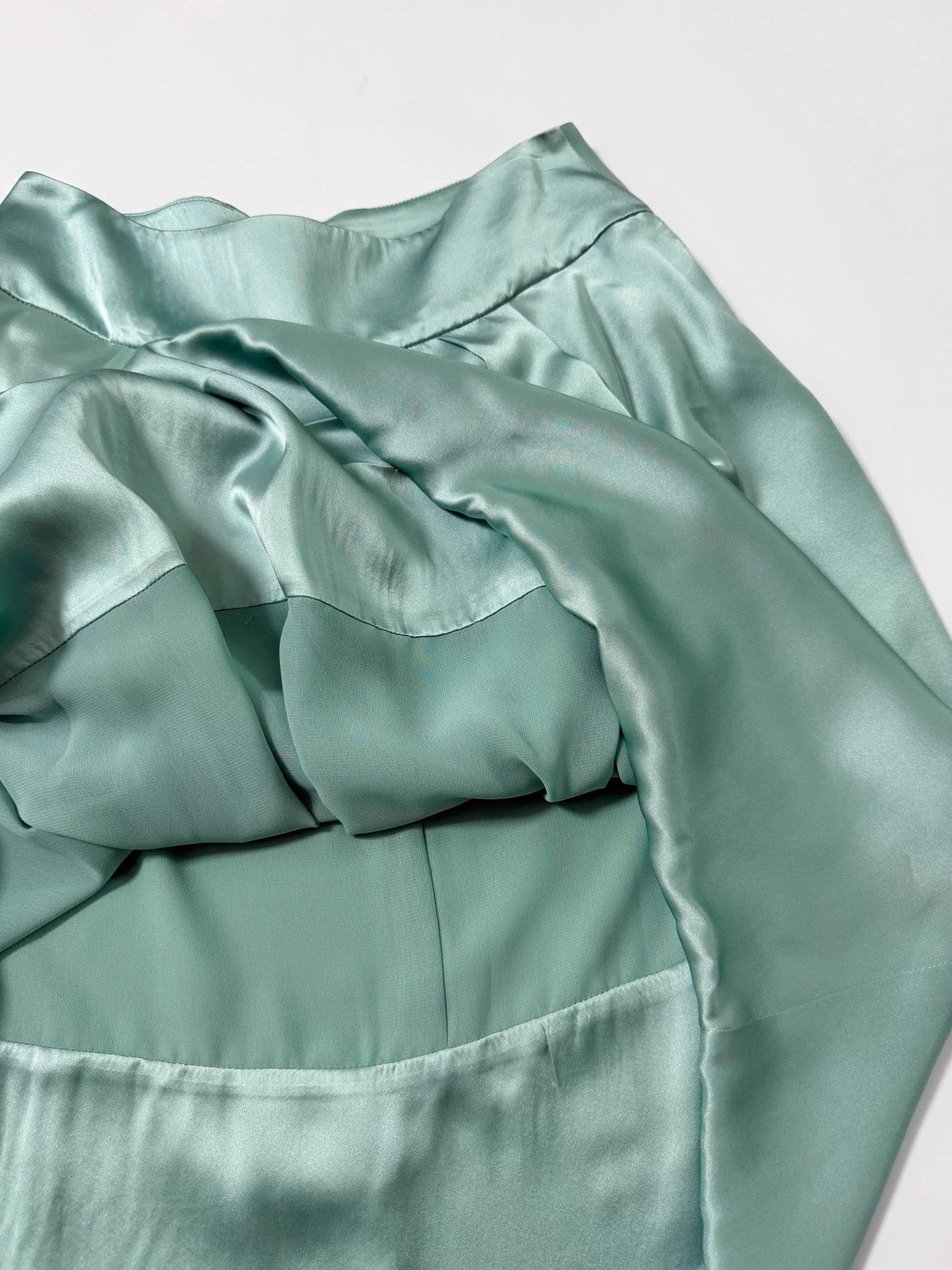 Valentino Valentino 2000s RTW Mint Green Silk Mini Skirt Size 27" / US 4 / IT 40 - 5 Thumbnail