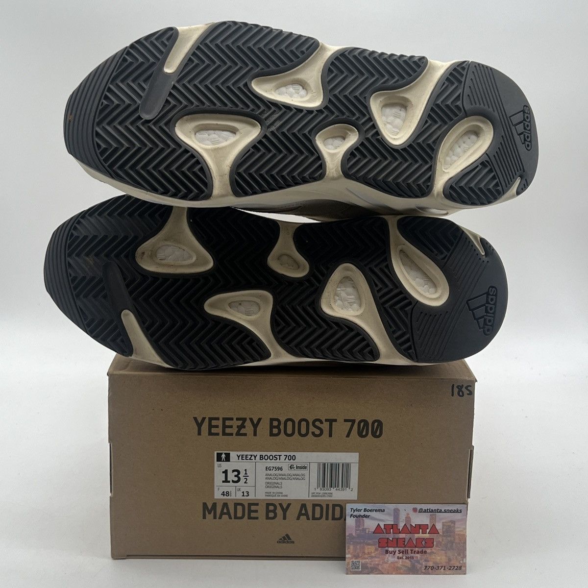 Adidas Yeezy boost 700 analog Size US 13 / EU 46 - 8 Thumbnail