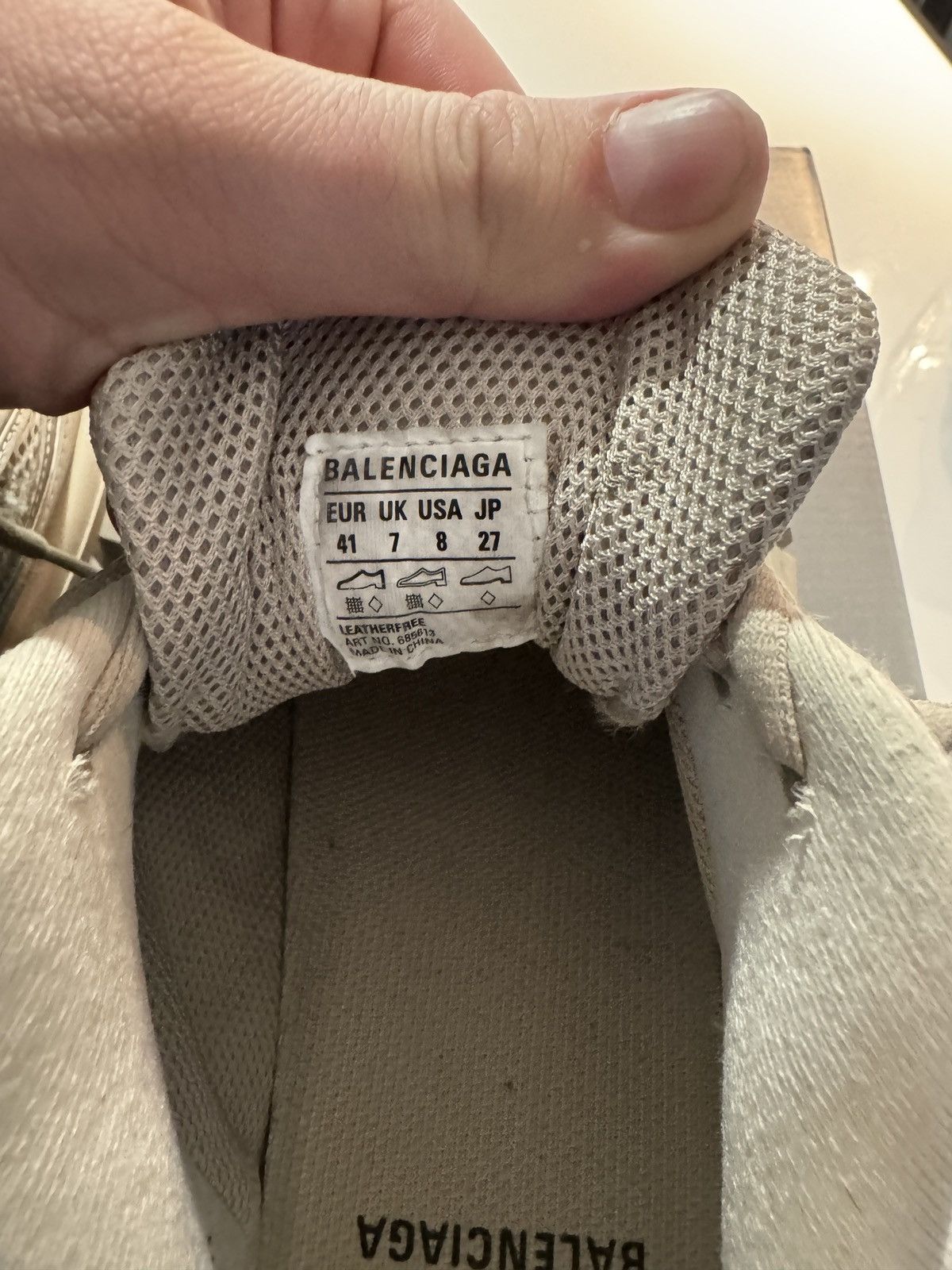 Balenciaga OG Balenciaga Defender Black 41 BOUNCER DEMNA YE CARTI Size US 8.5 / EU 41-42 - 8 Thumbnail