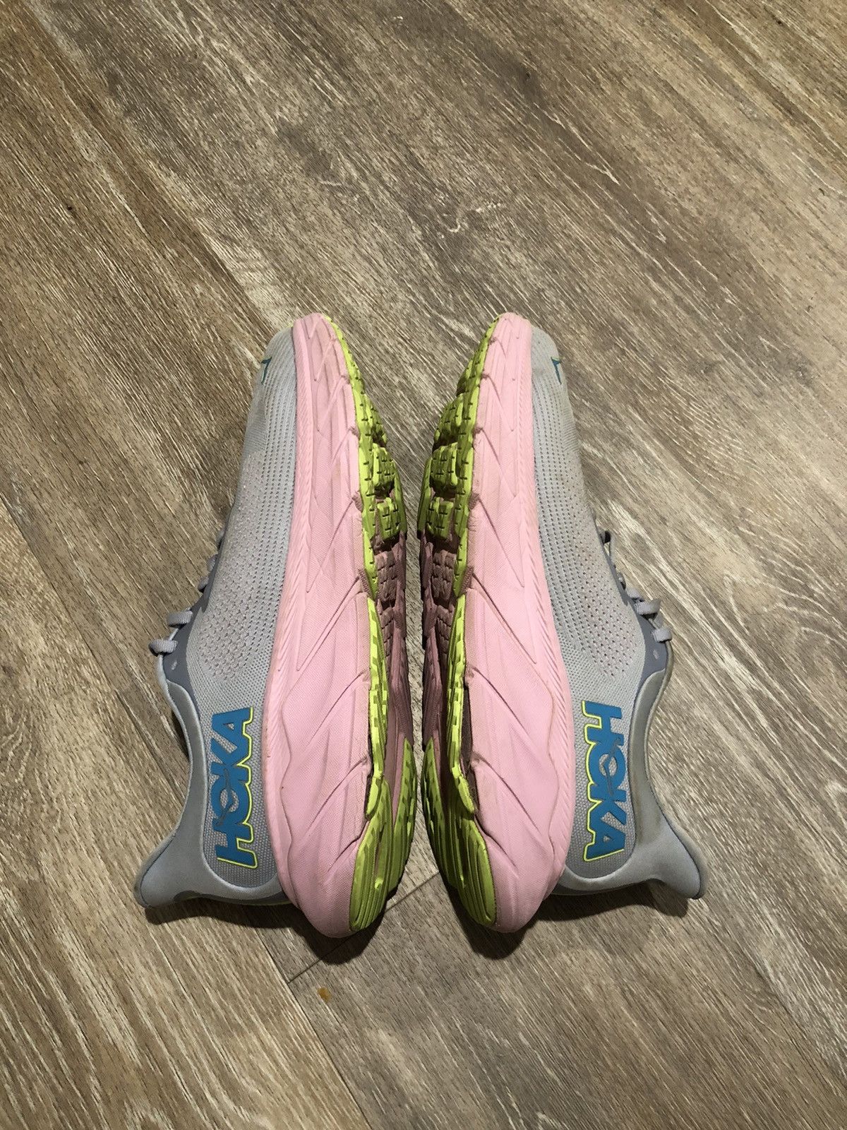 Hoka Hoka Arahi 7 1147851-GLP Size US 10 / IT 40 - 9 Thumbnail
