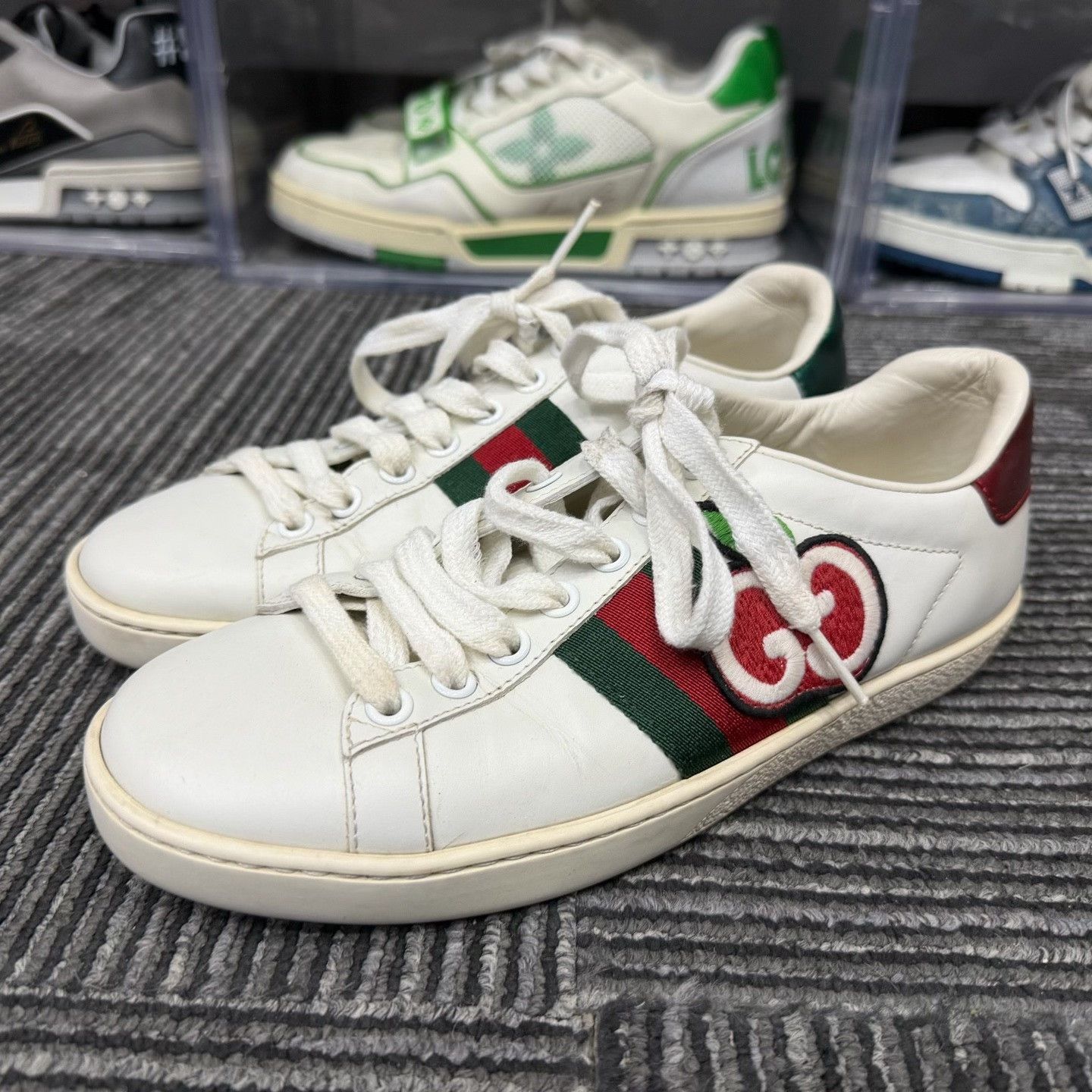 Gucci Gucci Retro White Lowtop Sneakers us_6 Women Size US 6 / IT 36 - 1 Thumbnail